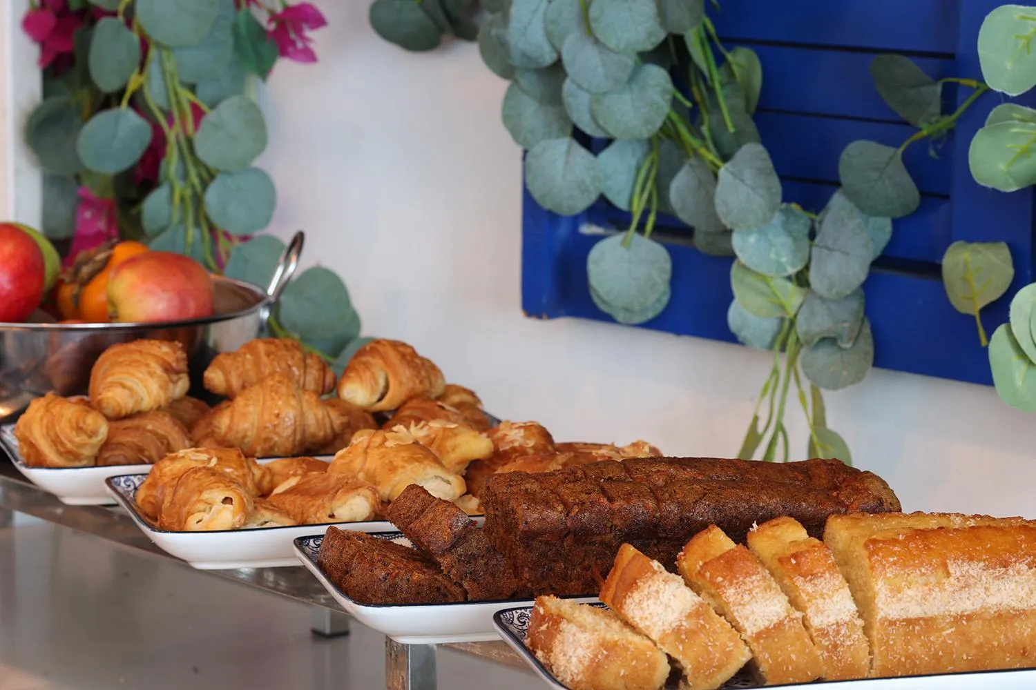 Restaurant/places to eat in West Tel Aviv- All Suites Hotel By The Sea