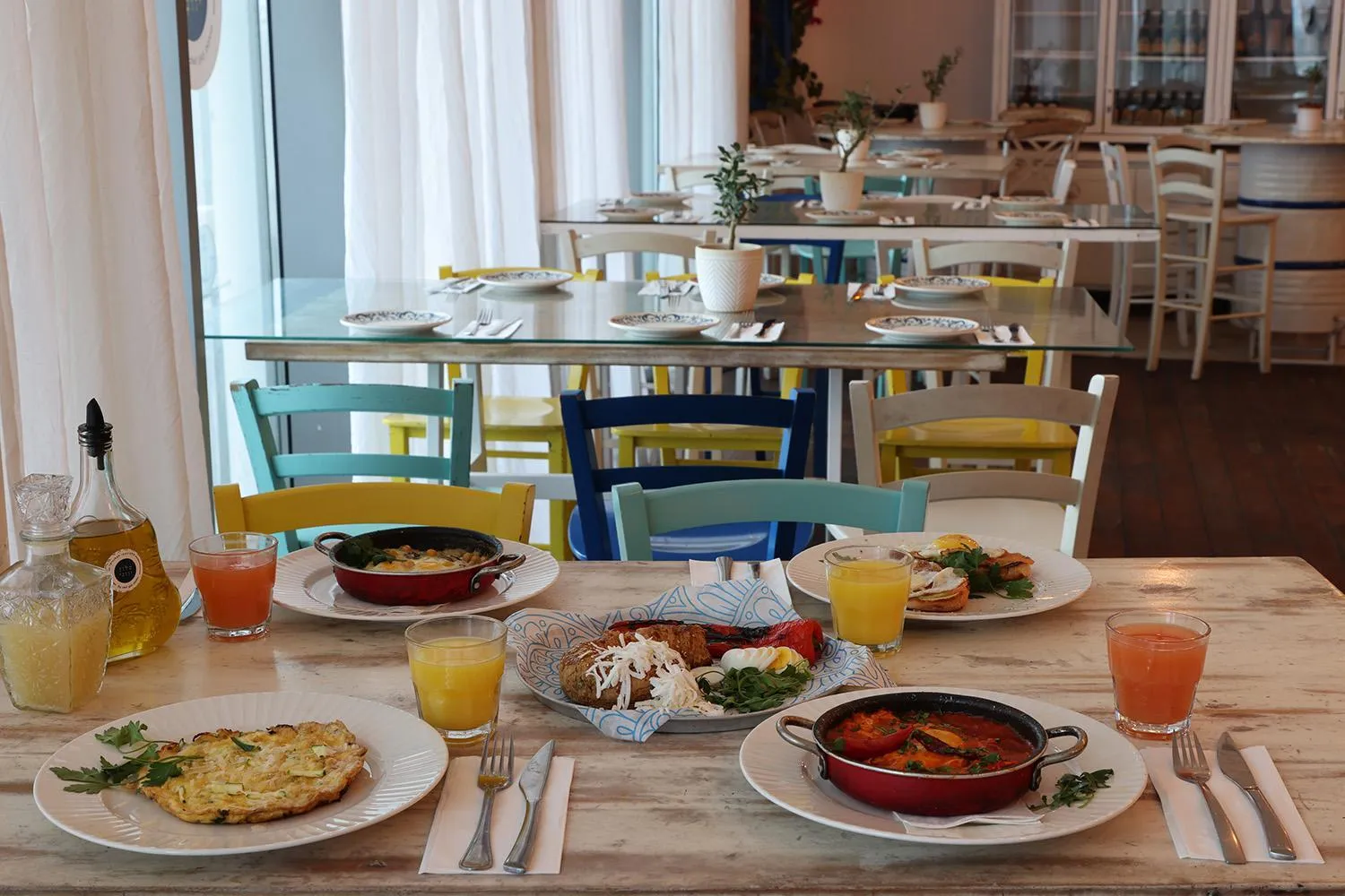 Restaurant/places to eat in West Tel Aviv- All Suites Hotel By The Sea
