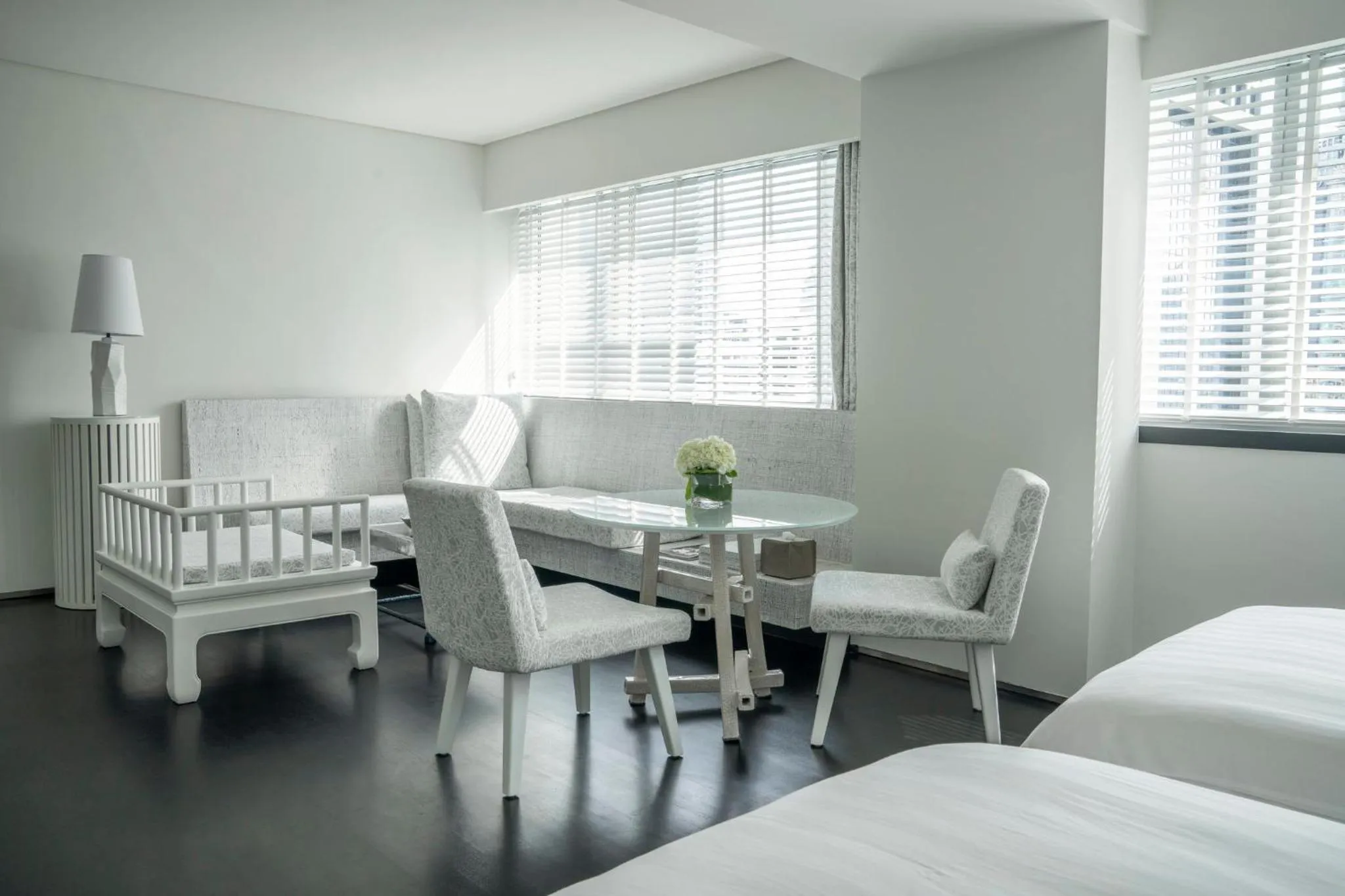 Photo of the whole room, Bed in COMO Metropolitan Bangkok