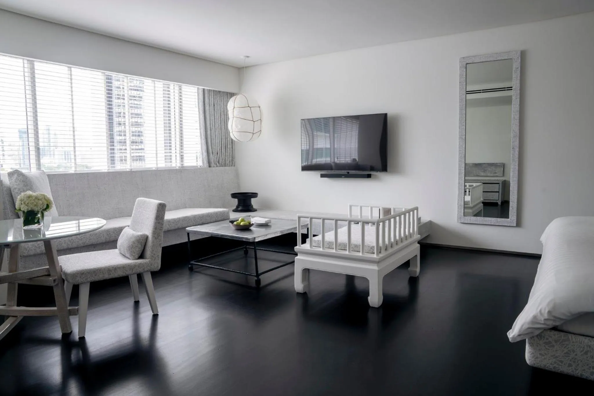 Photo of the whole room in COMO Metropolitan Bangkok