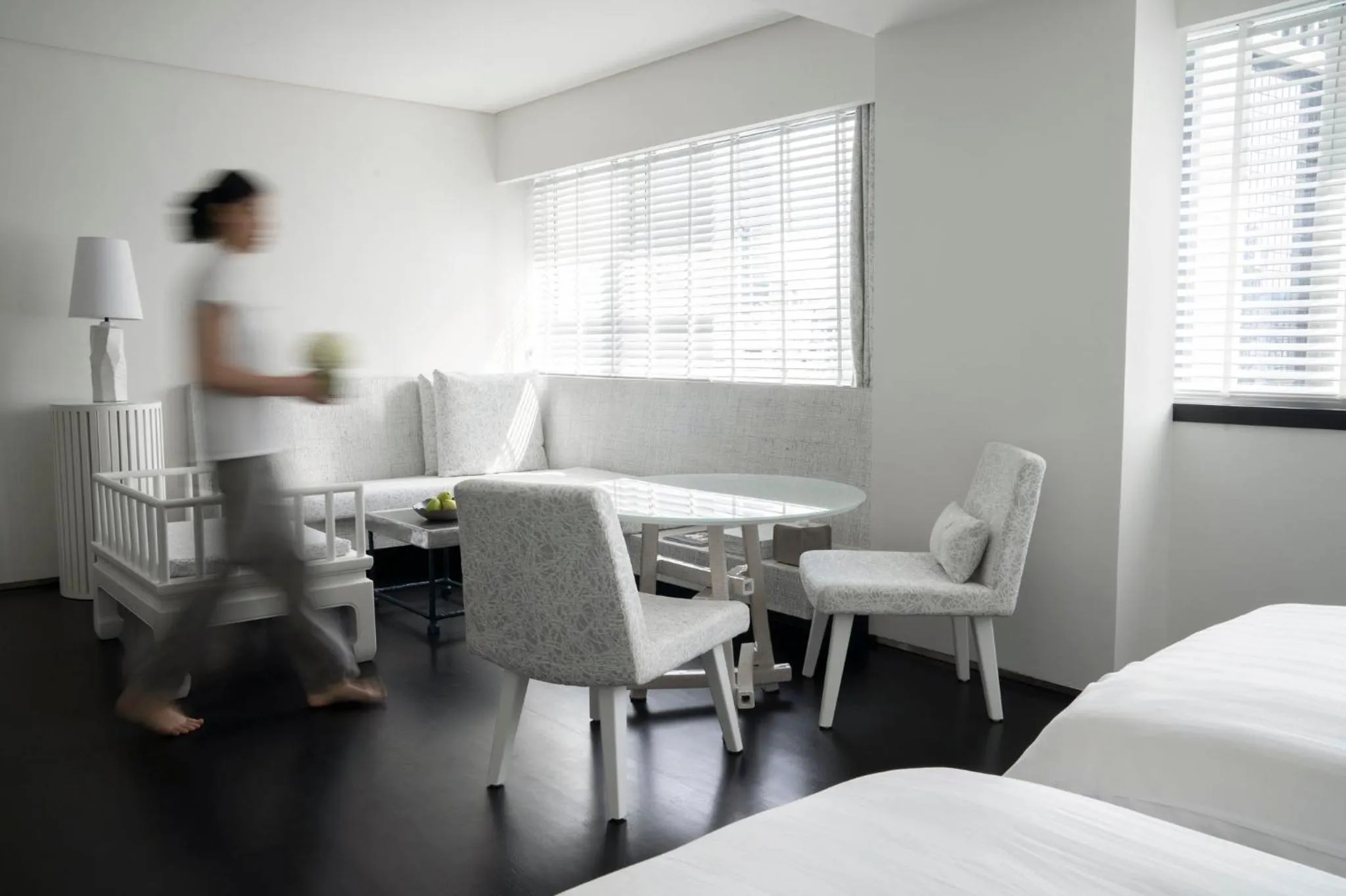 Photo of the whole room, Bed in COMO Metropolitan Bangkok