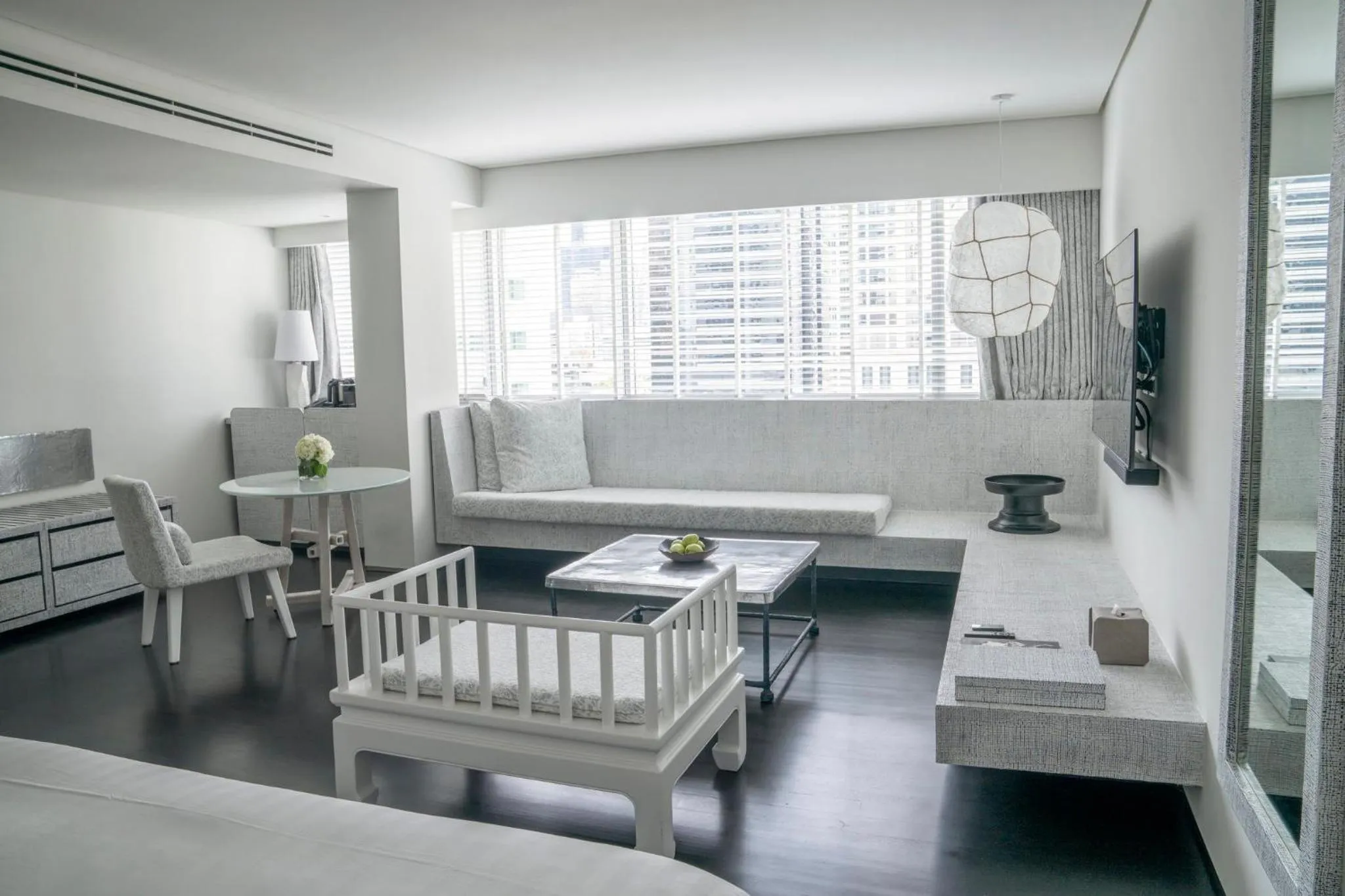 Photo of the whole room in COMO Metropolitan Bangkok