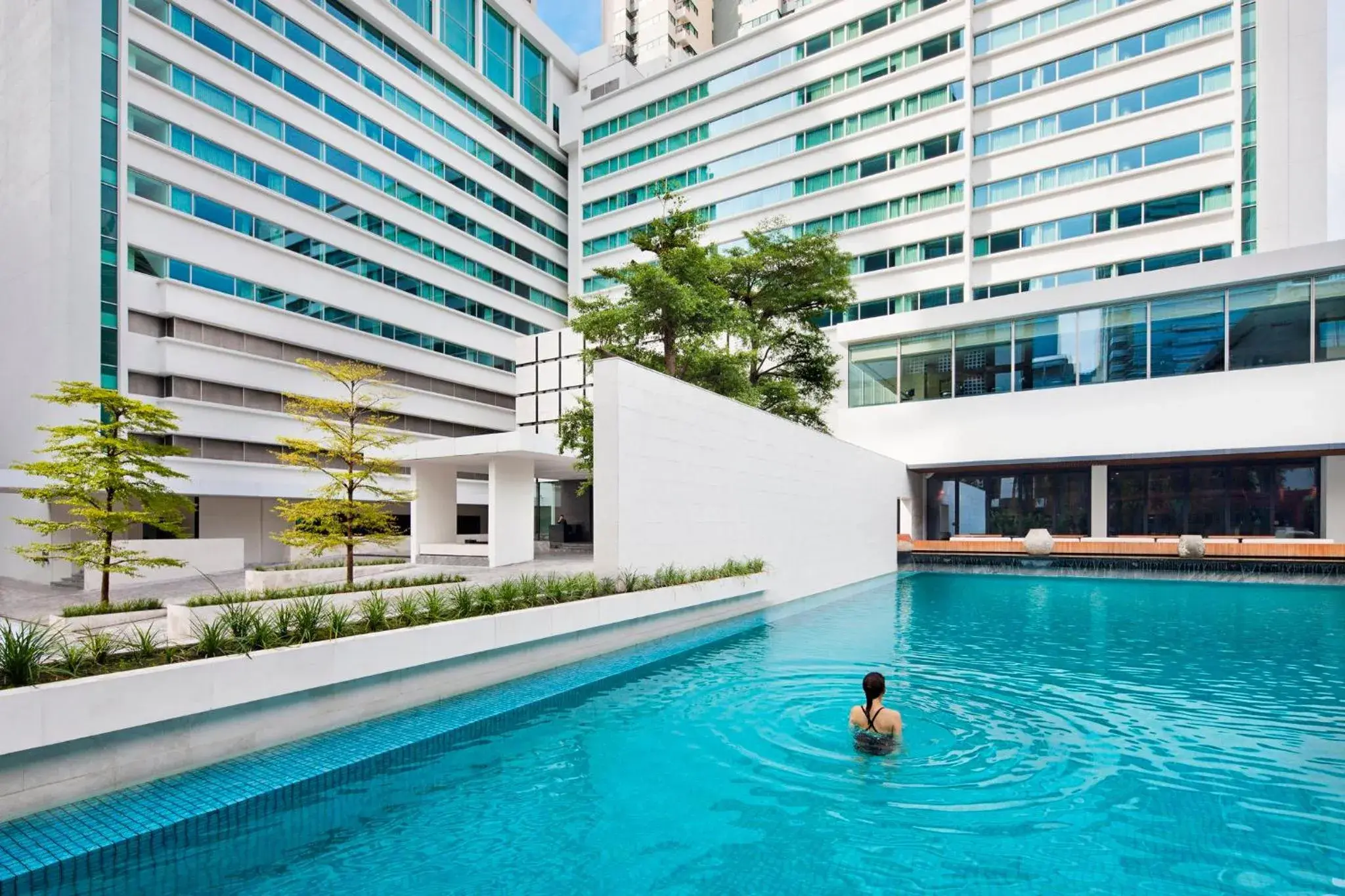 Property building in COMO Metropolitan Bangkok Property building in COMO Metropolitan Bangkok