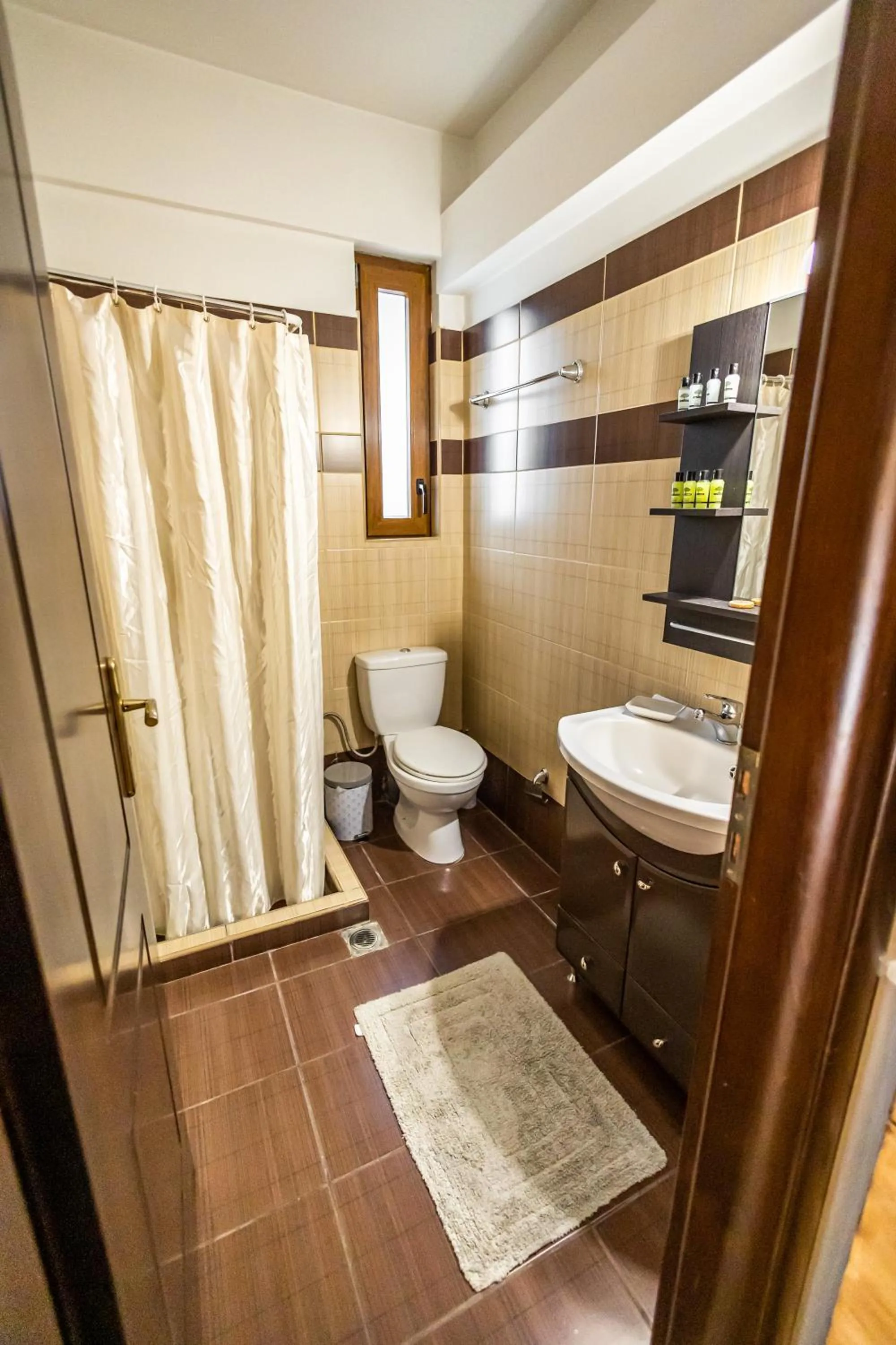 Bathroom in Enastron