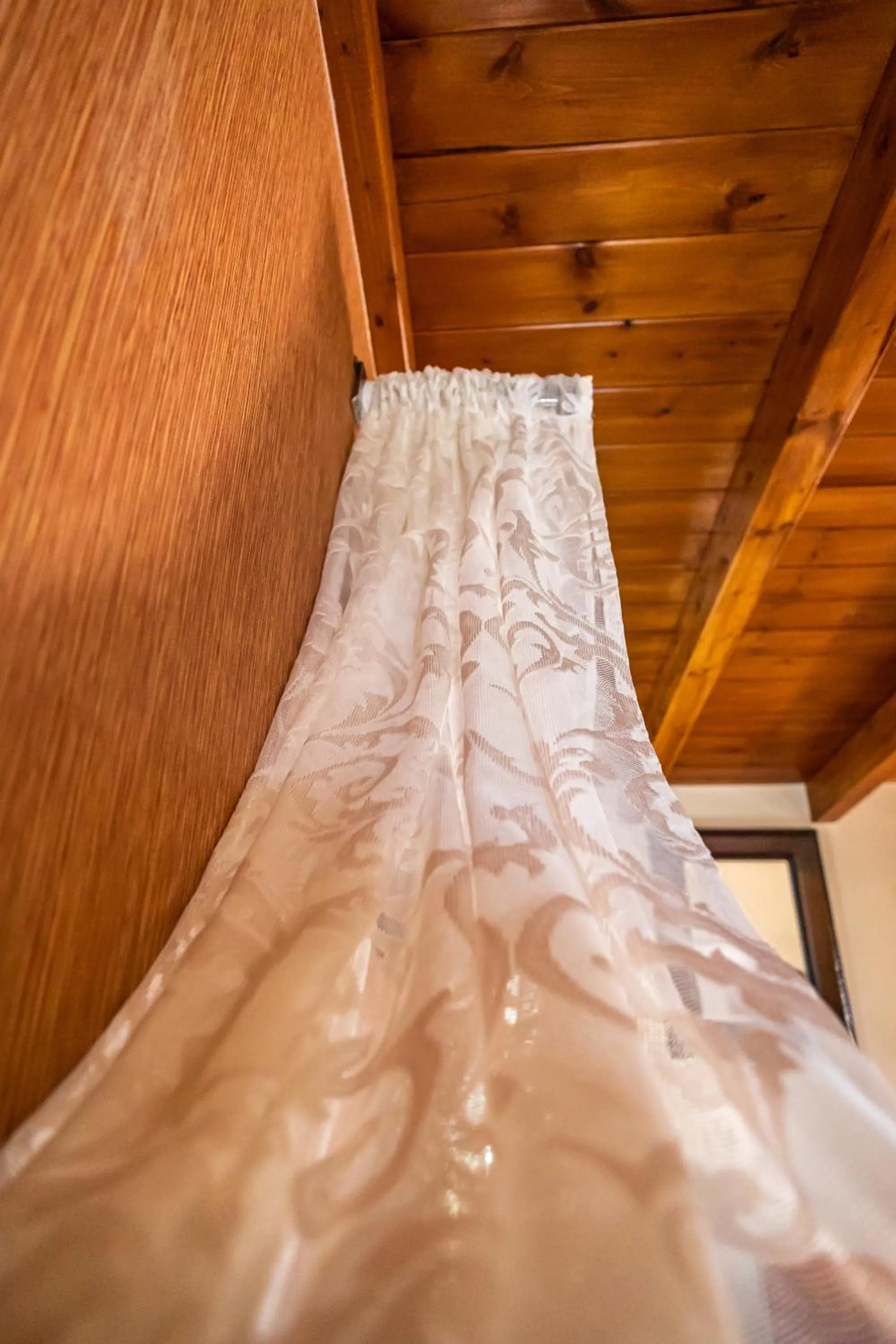 Photo of the whole room, Bed in Enastron