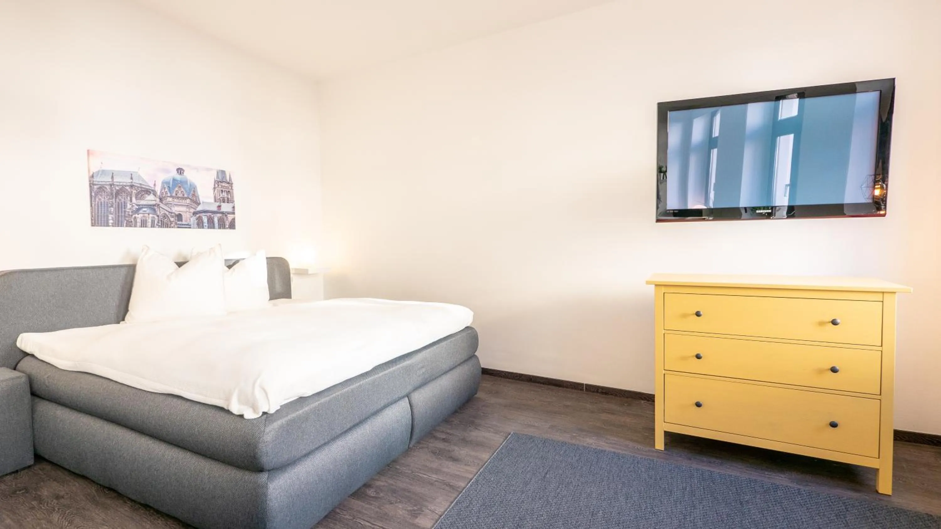 Photo of the whole room, Bed in Relax Aachener Boardinghouse Phase 2