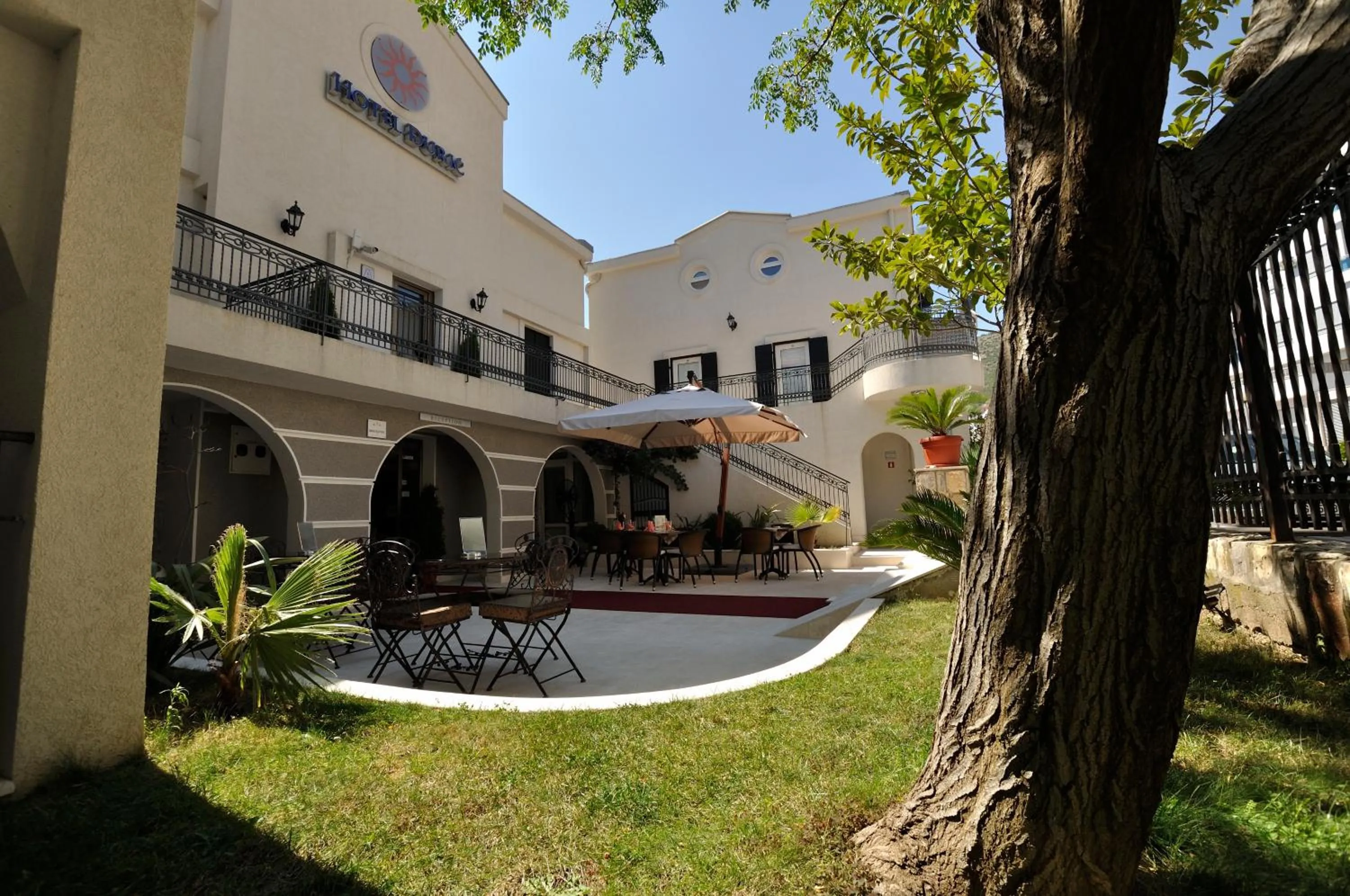 Lounge or bar in Vila Đurić - Ex Hotel Đurić