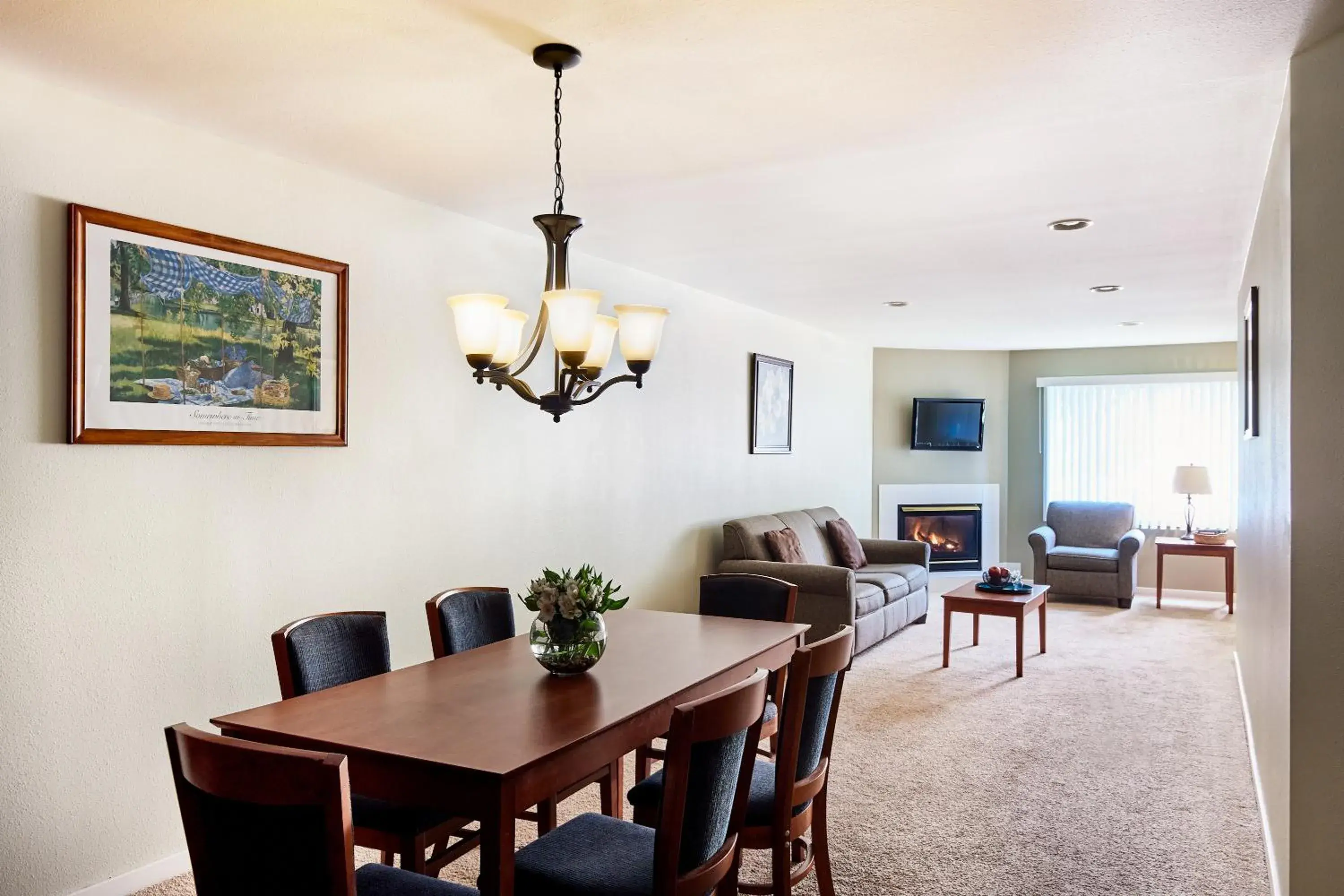 Living room in The Cove of Lake Geneva Living room in The Cove of Lake Geneva