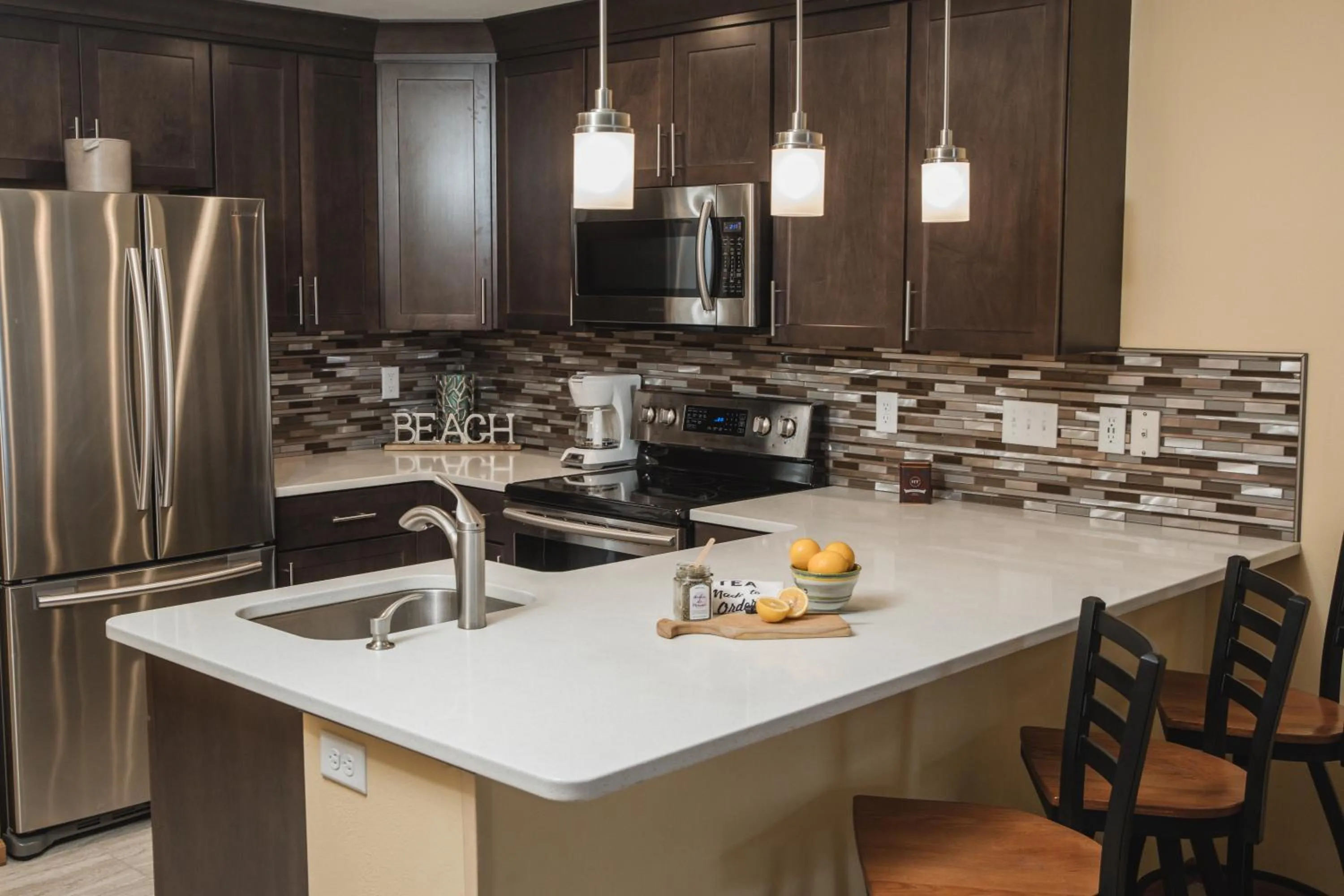 Kitchen or kitchenette in The Cove of Lake Geneva