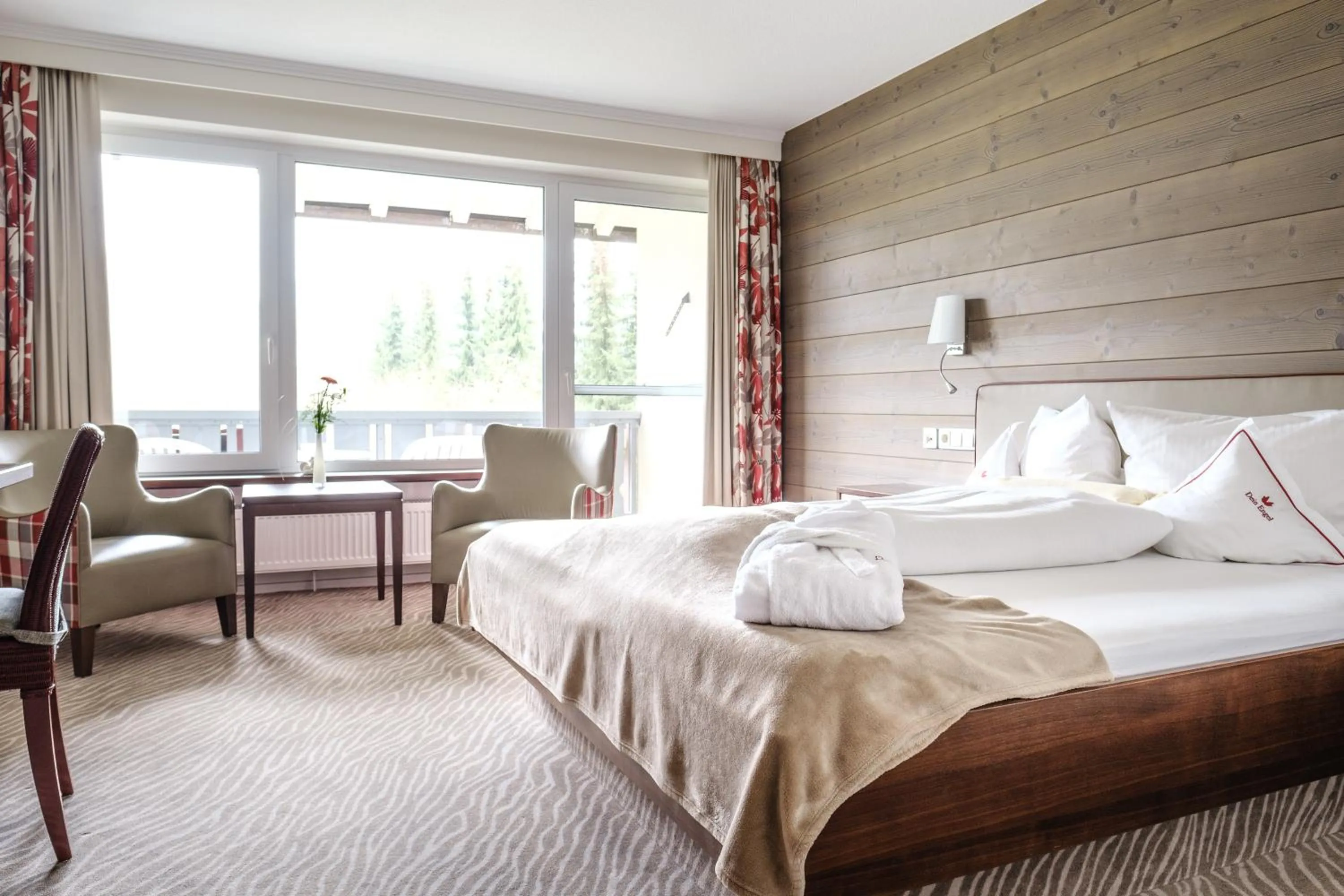 Photo of the whole room, Bed in Dein Engel