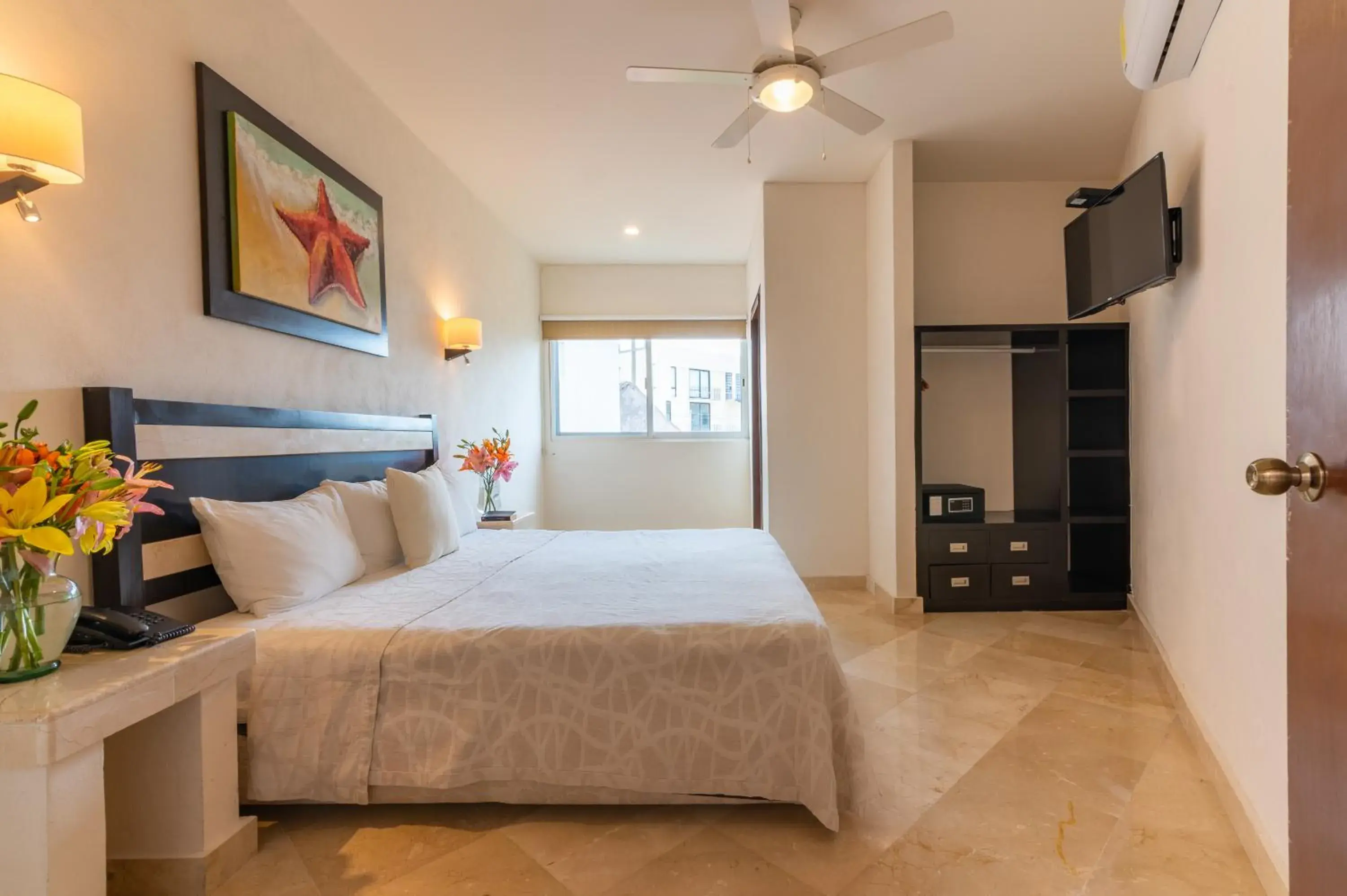 Photo of the whole room, Bed in Villa Palmeras Photo of the whole room, Bed in Villa Palmeras