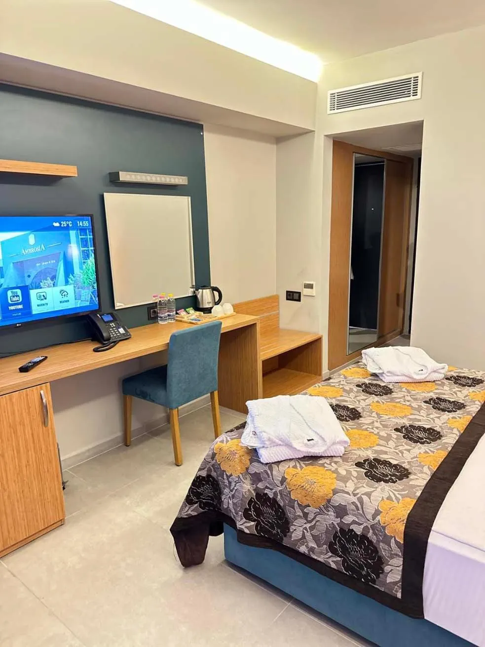 Bed in Hotel Ambrosia