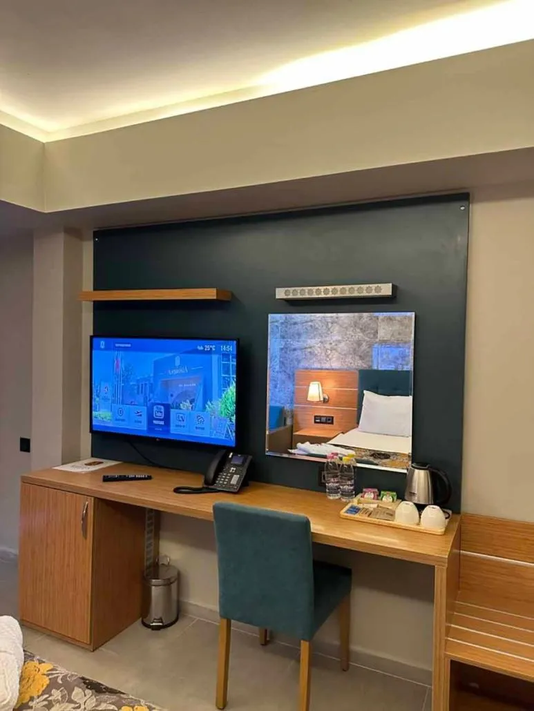 TV and multimedia in Hotel Ambrosia