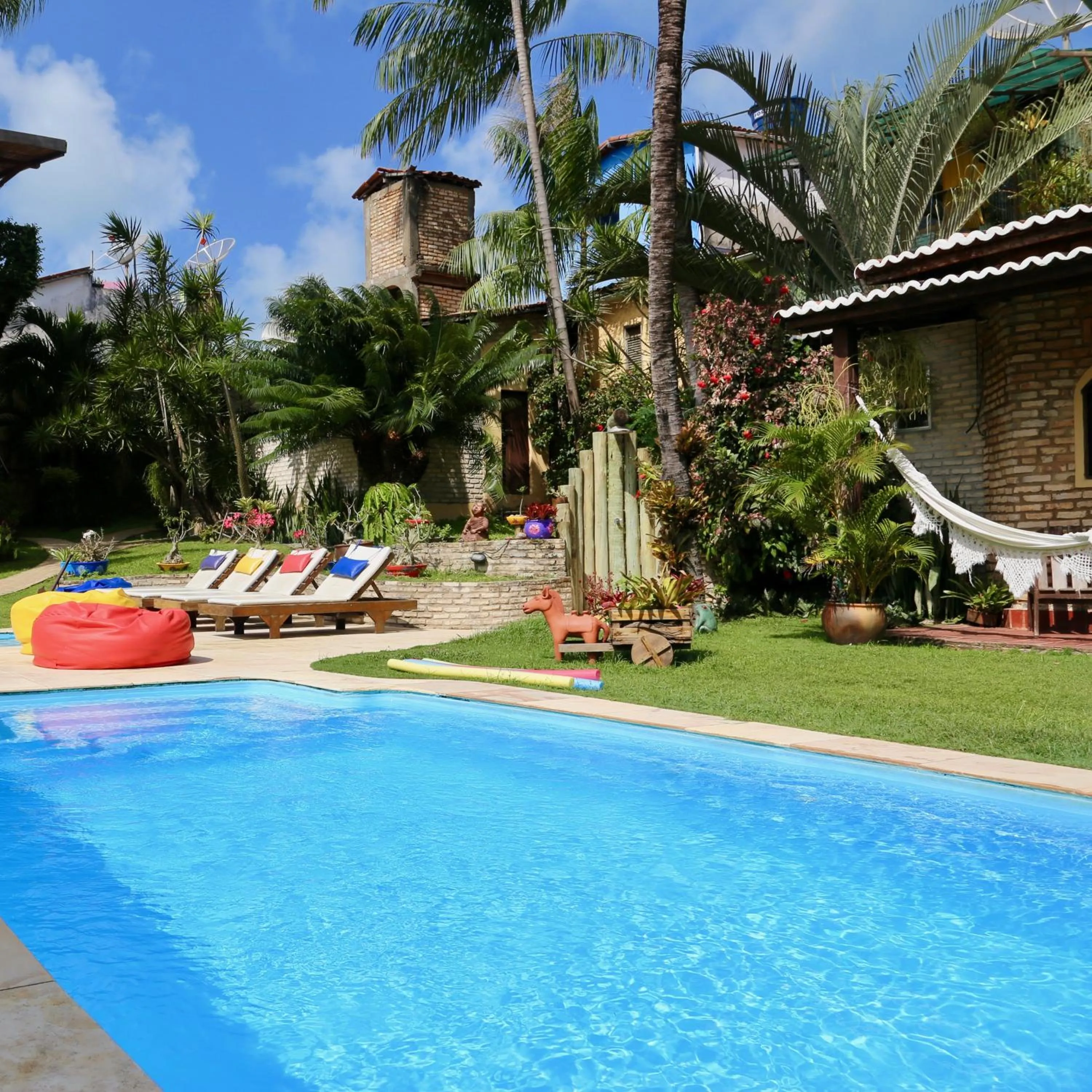 Pool view in Pousada Oasis
