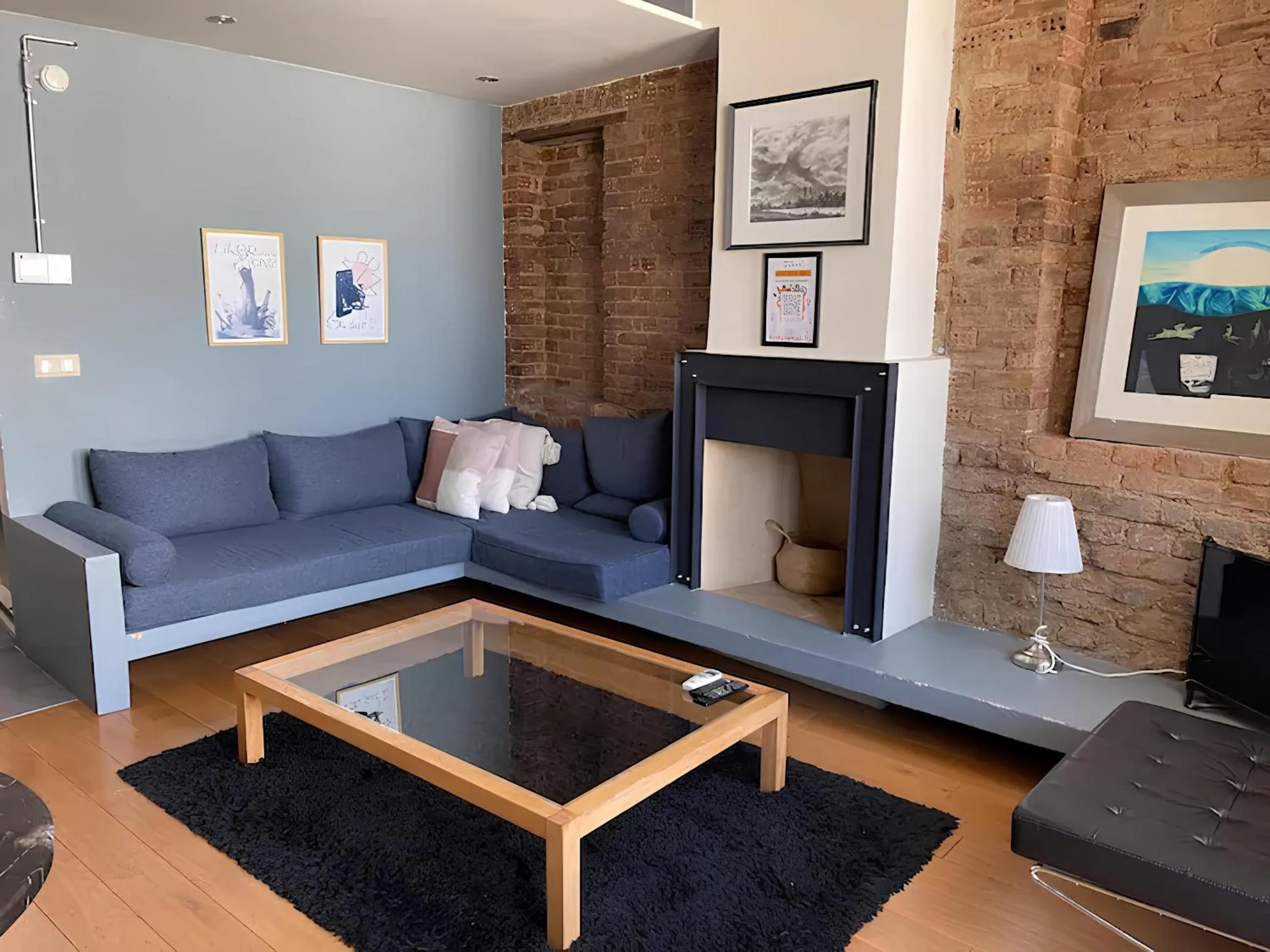 TV and multimedia in Rooms Galata