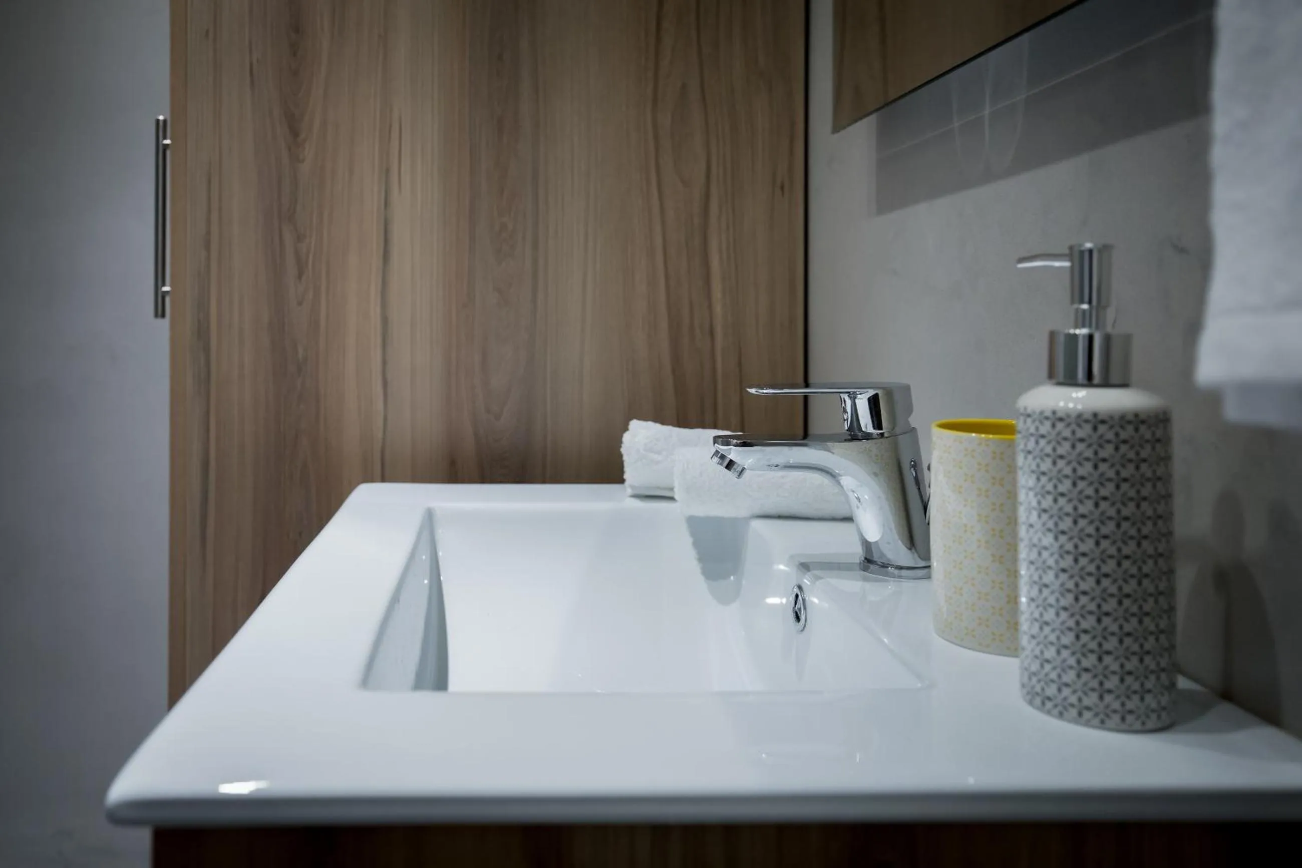 Bathroom in Absolute Athens II