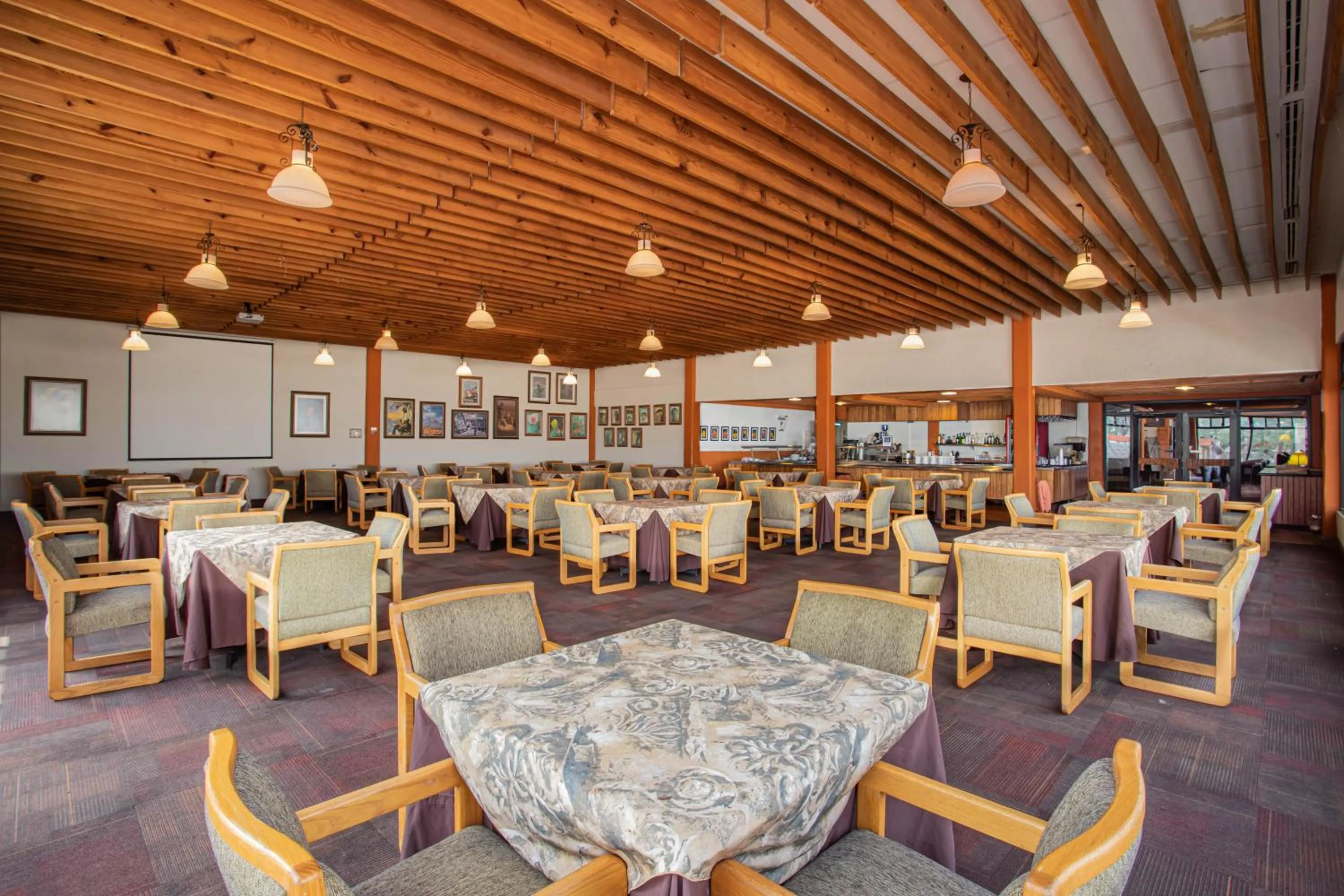 Restaurant/places to eat in Termas de San Joaquin