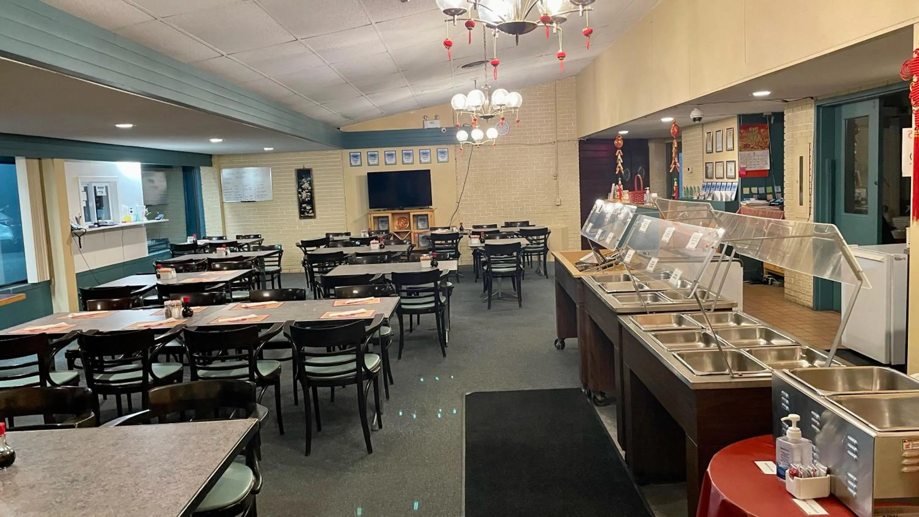 Restaurant/places to eat in Lively Inn and Suites - Sudbury