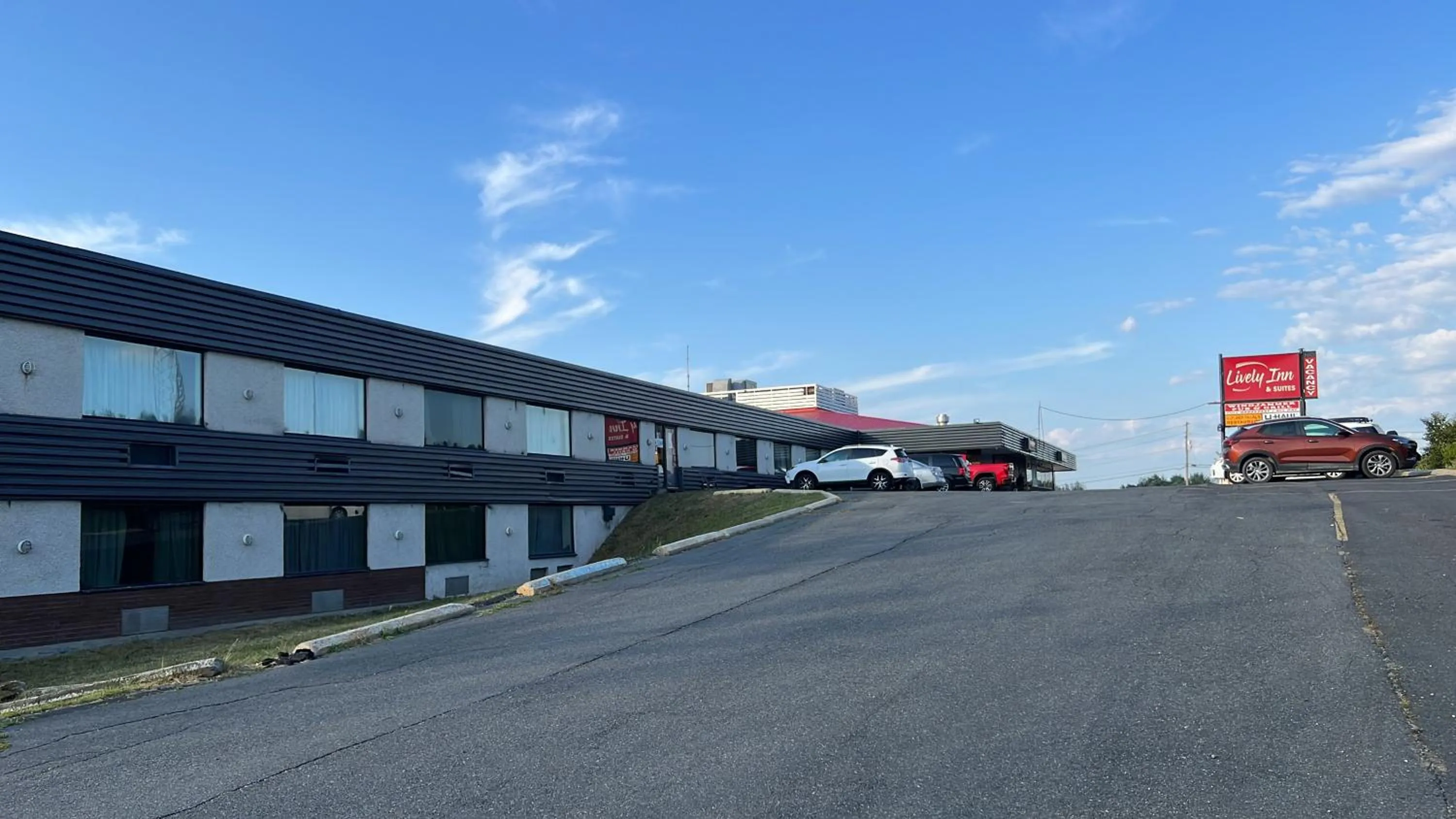 Lively Inn and Suites - Sudbury