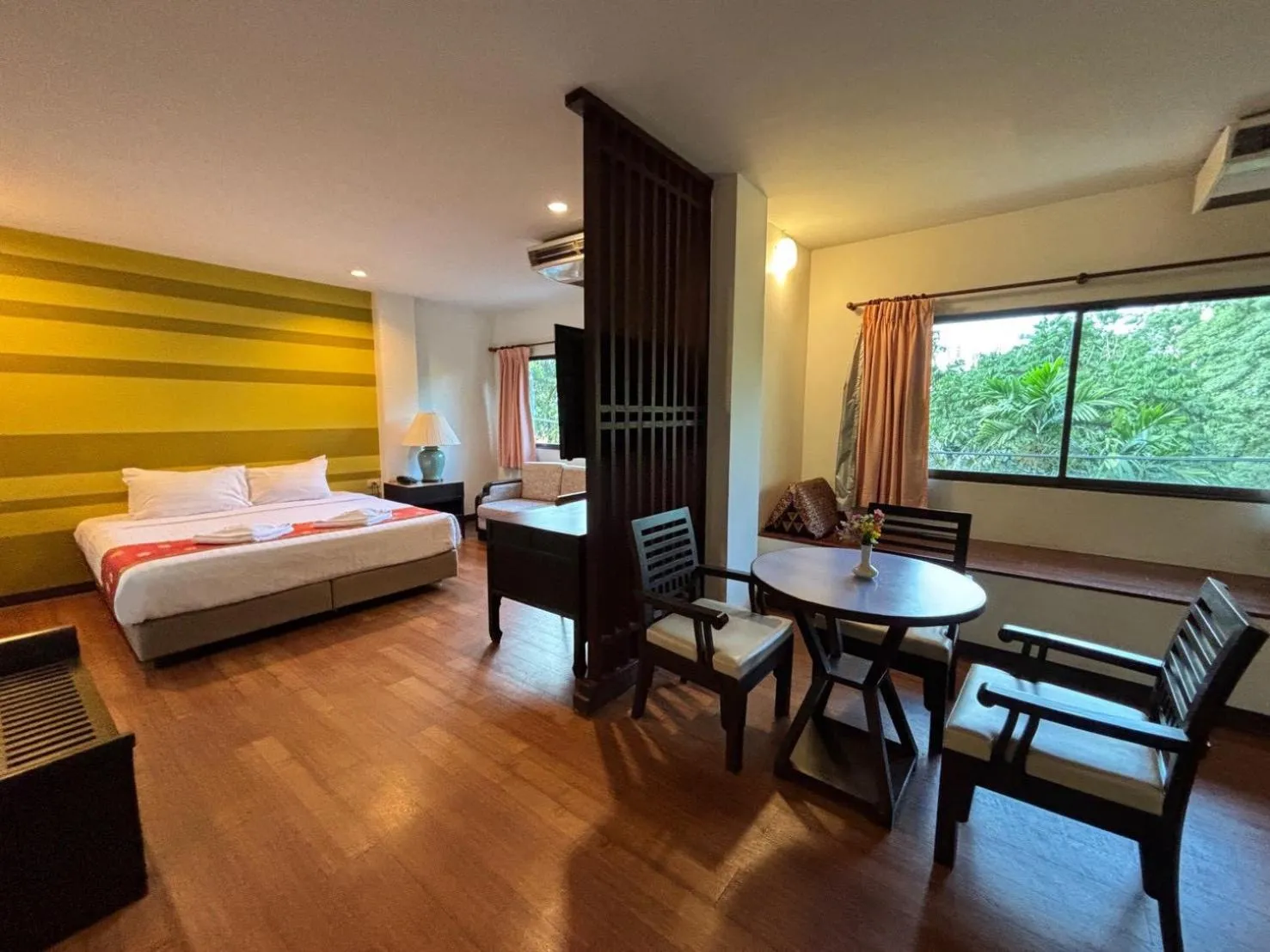 Bed in Woraburi Sukhumvit Hotel