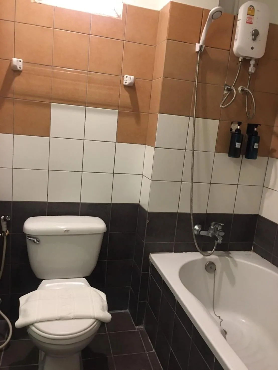 Bathroom in Woraburi Sukhumvit Hotel