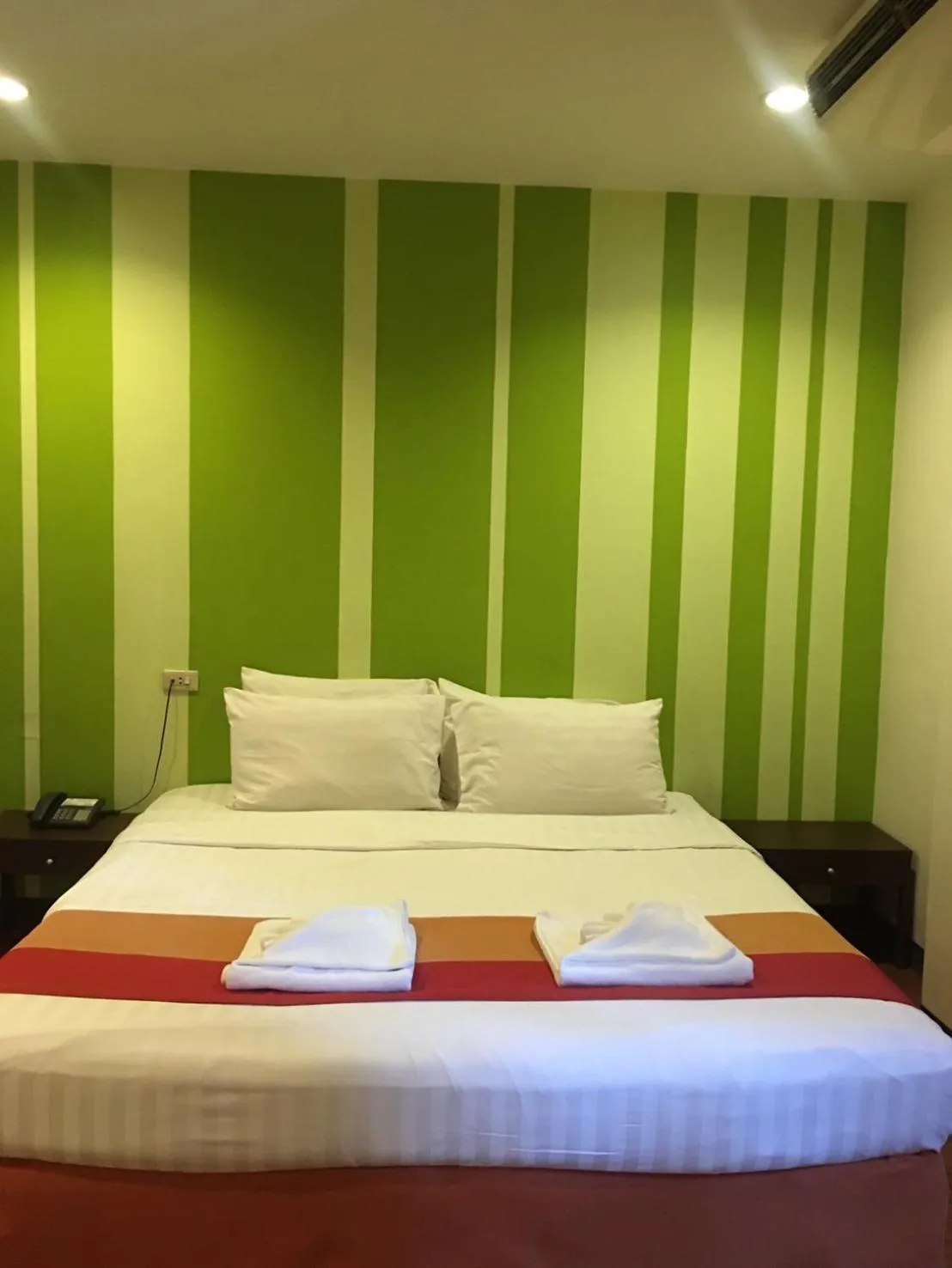 Bed in Woraburi Sukhumvit Hotel
