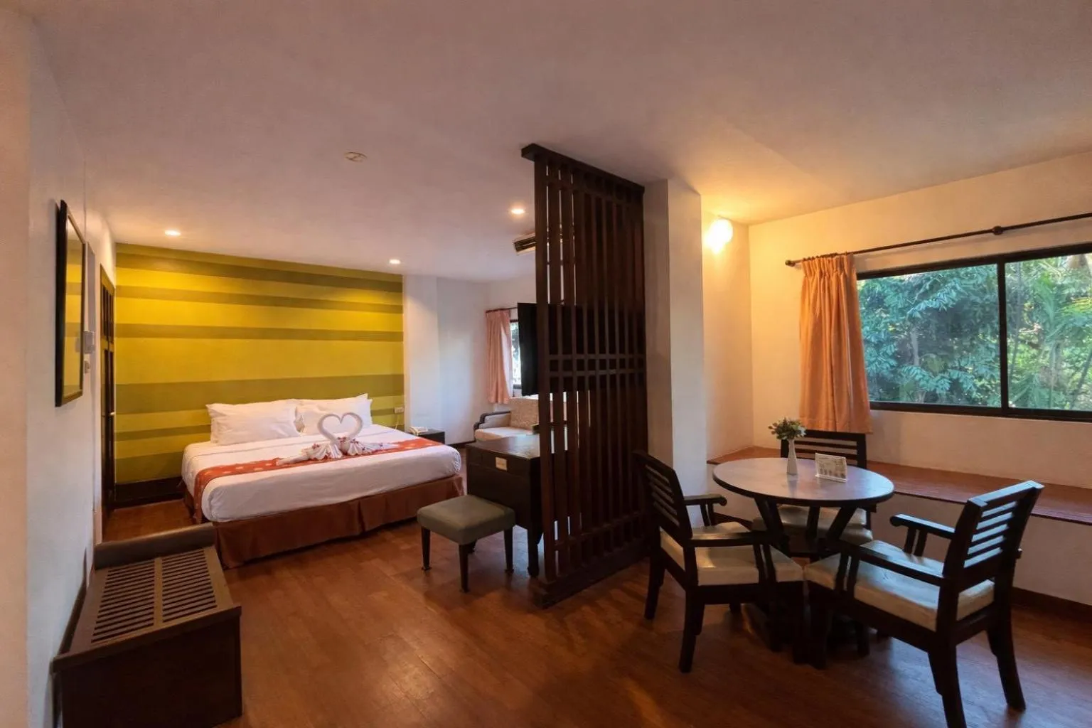 Bed in Woraburi Sukhumvit Hotel