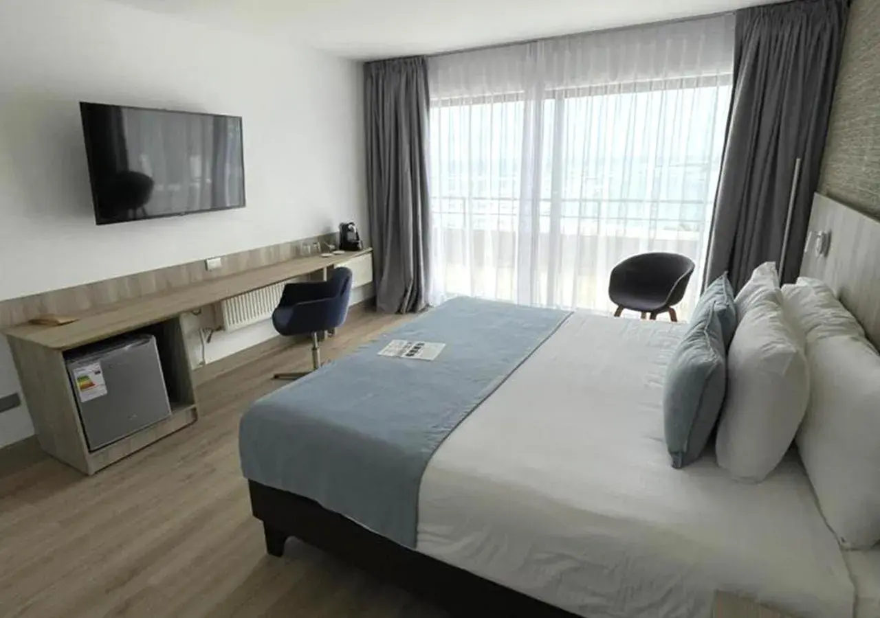 Photo of the whole room, Bed in Yachting Hotel Quintero Photo of the whole room, Bed in Yachting Hotel Quintero