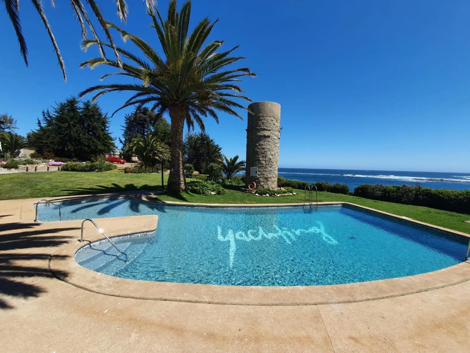 Pool view in Yachting Hotel Quintero