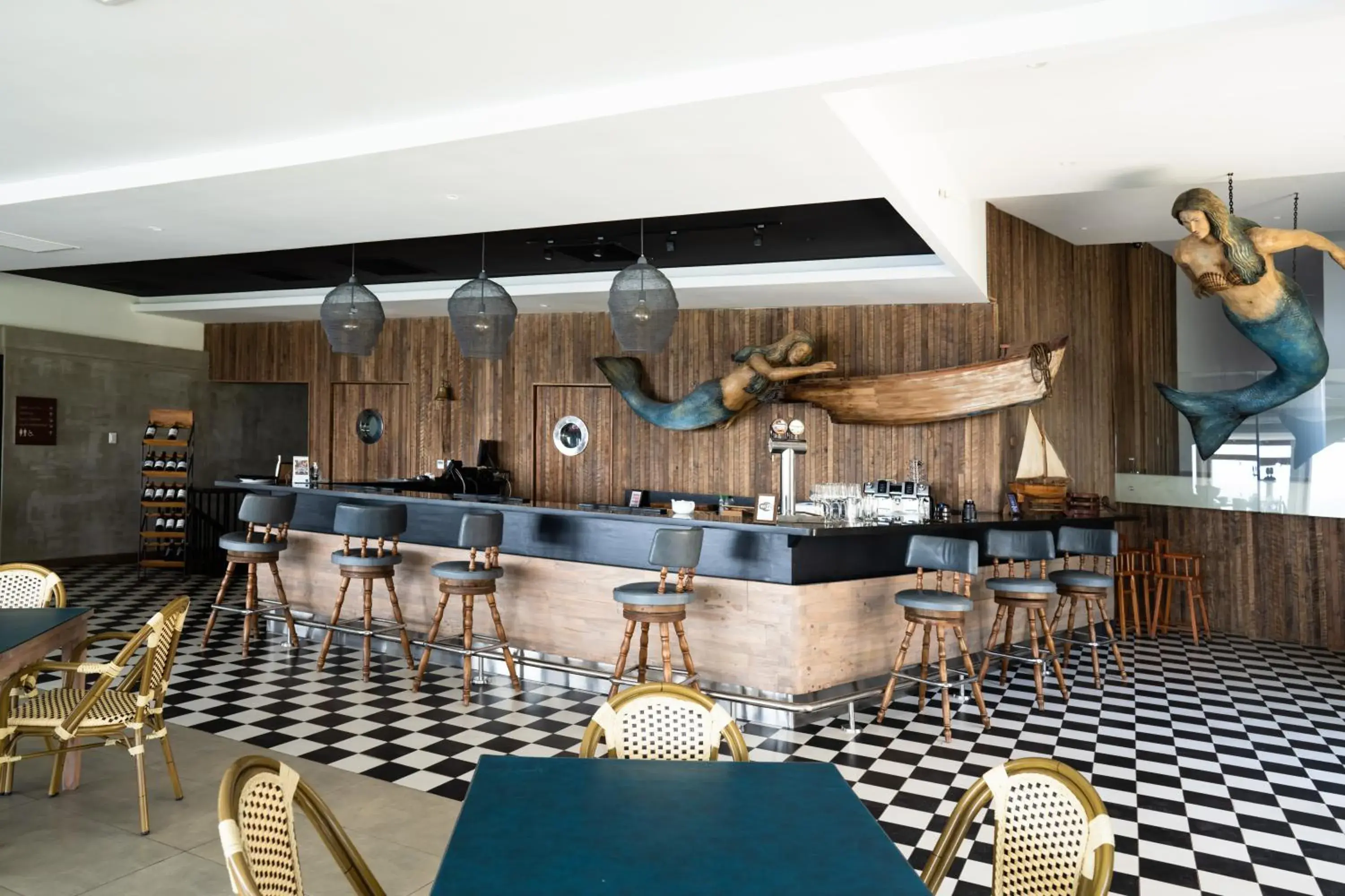 Food and drinks in Yachting Hotel Quintero Food and drinks in Yachting Hotel Quintero