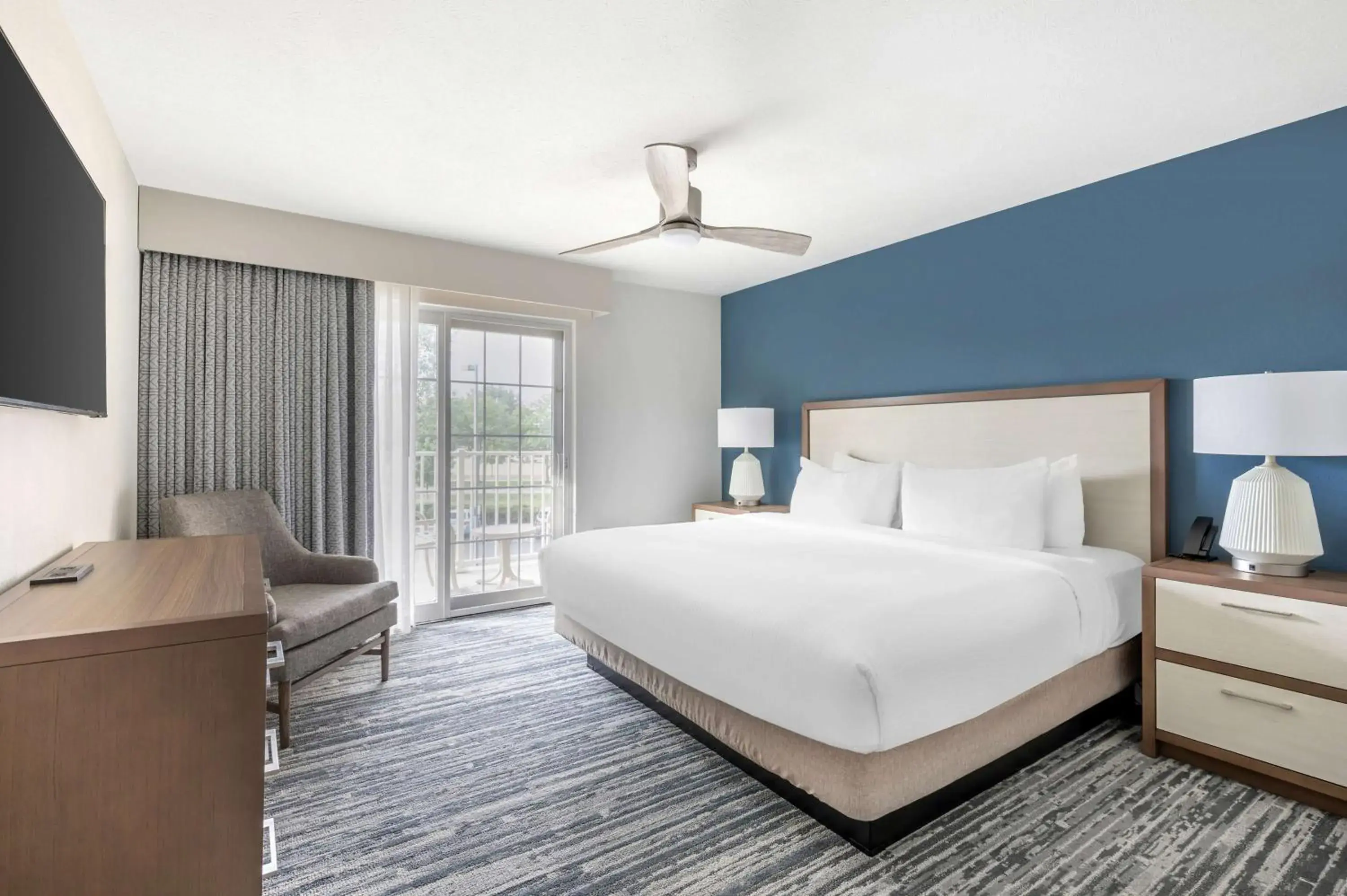 Bed in Hilton Vacation Club Varsity Club South Bend, IN Bed in Hilton Vacation Club Varsity Club South Bend, IN