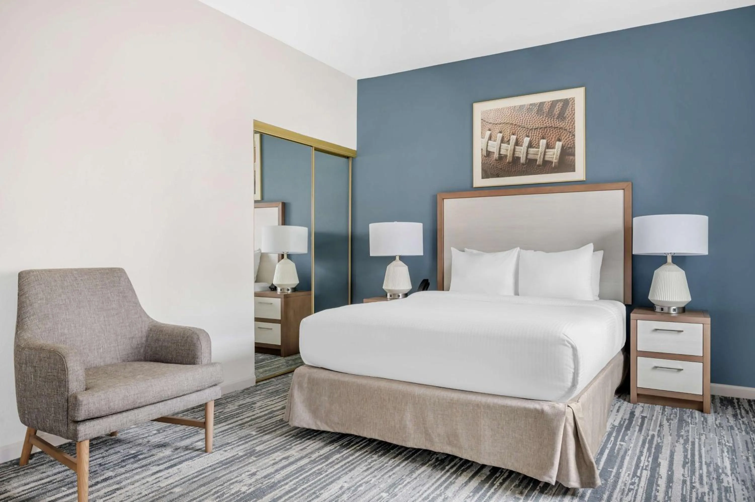 Bed in Hilton Vacation Club Varsity Club South Bend, IN