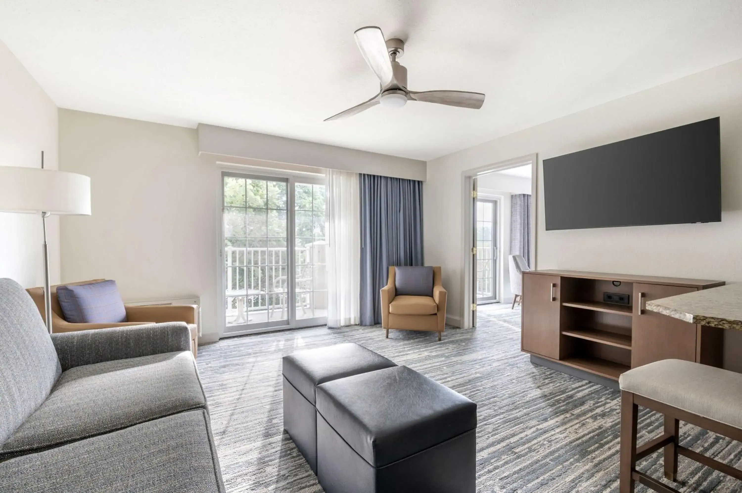 Living room in Hilton Vacation Club Varsity Club South Bend, IN Living room in Hilton Vacation Club Varsity Club South Bend, IN