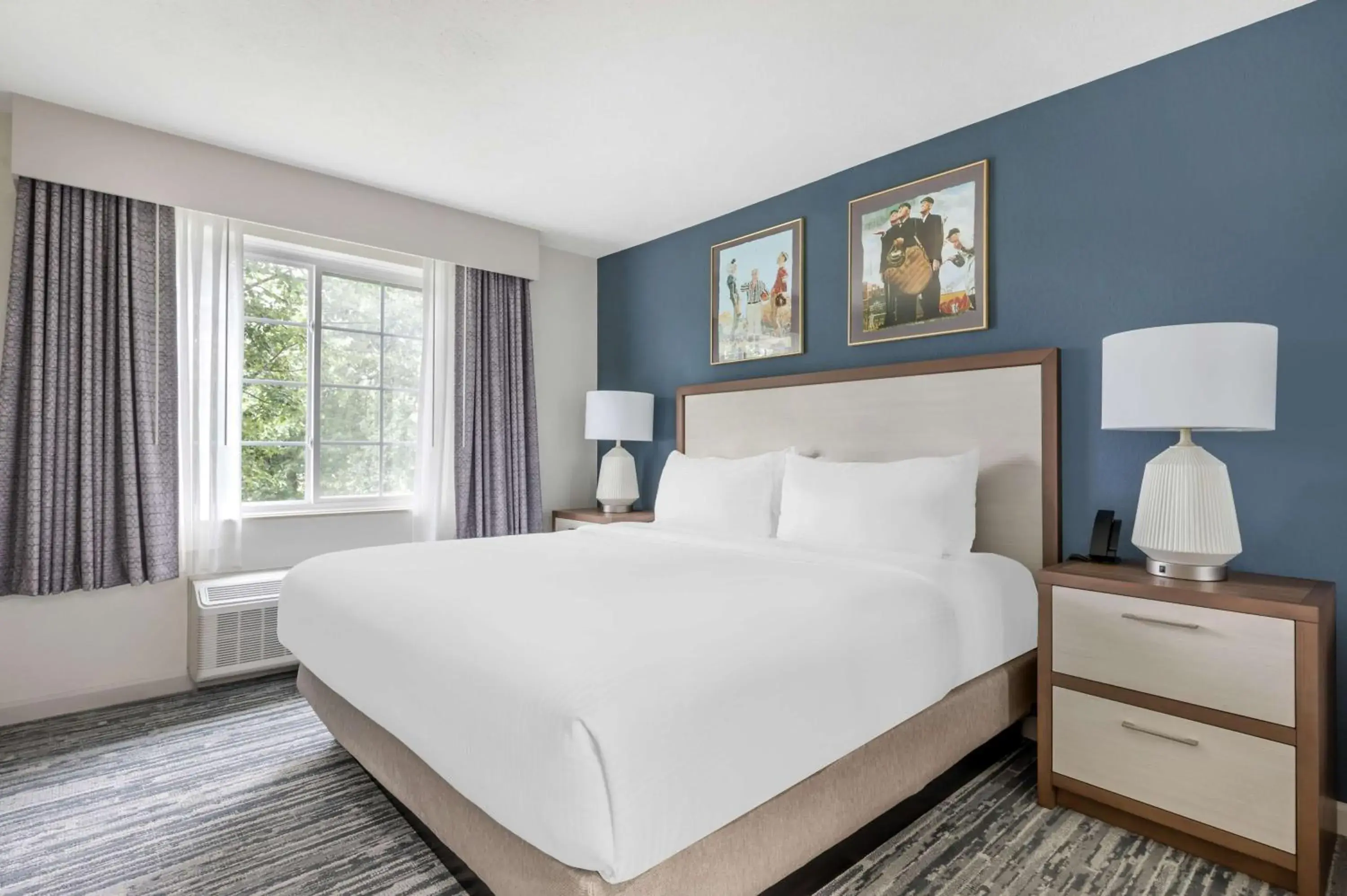 Bed in Hilton Vacation Club Varsity Club South Bend, IN Bed in Hilton Vacation Club Varsity Club South Bend, IN