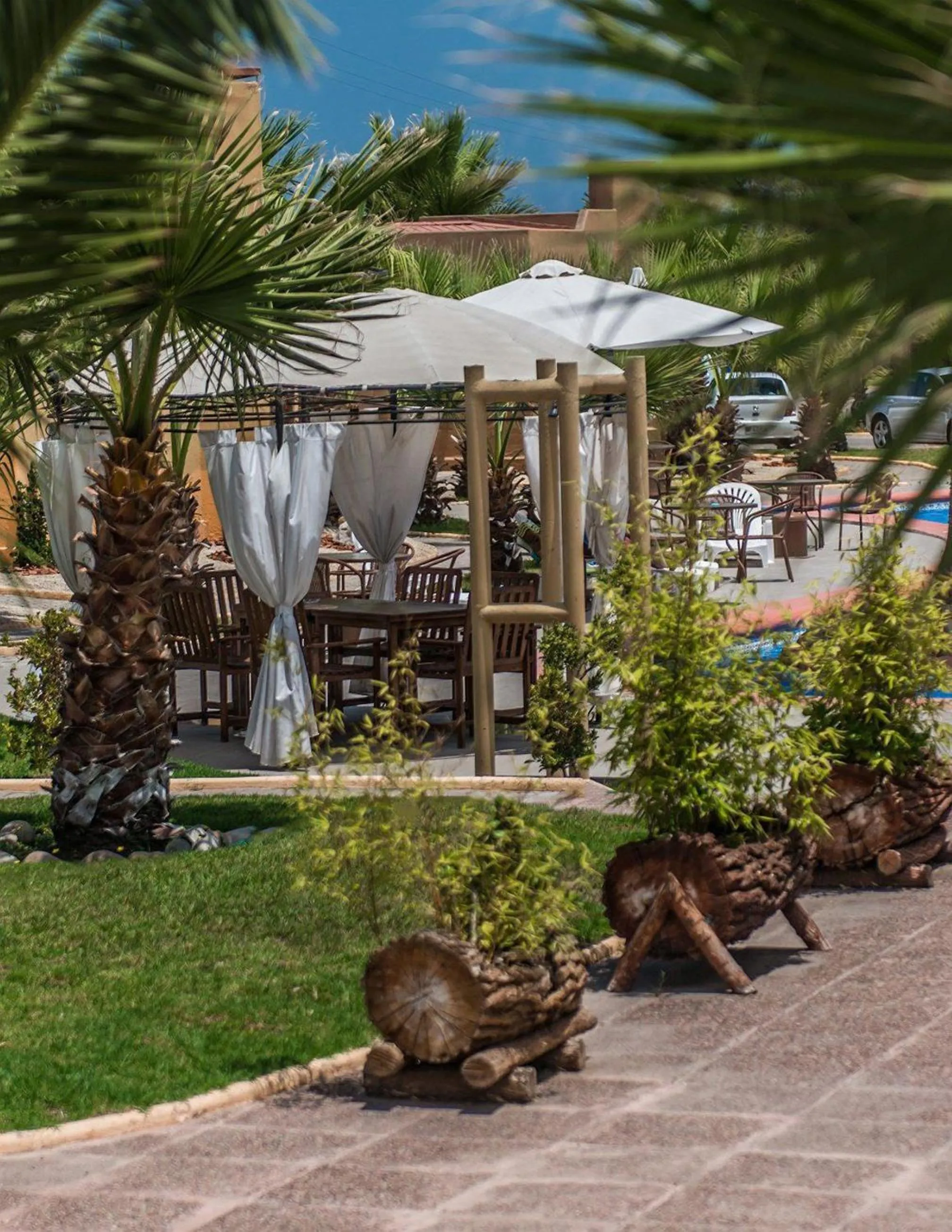 Facade/entrance in Hotel Serena Suite