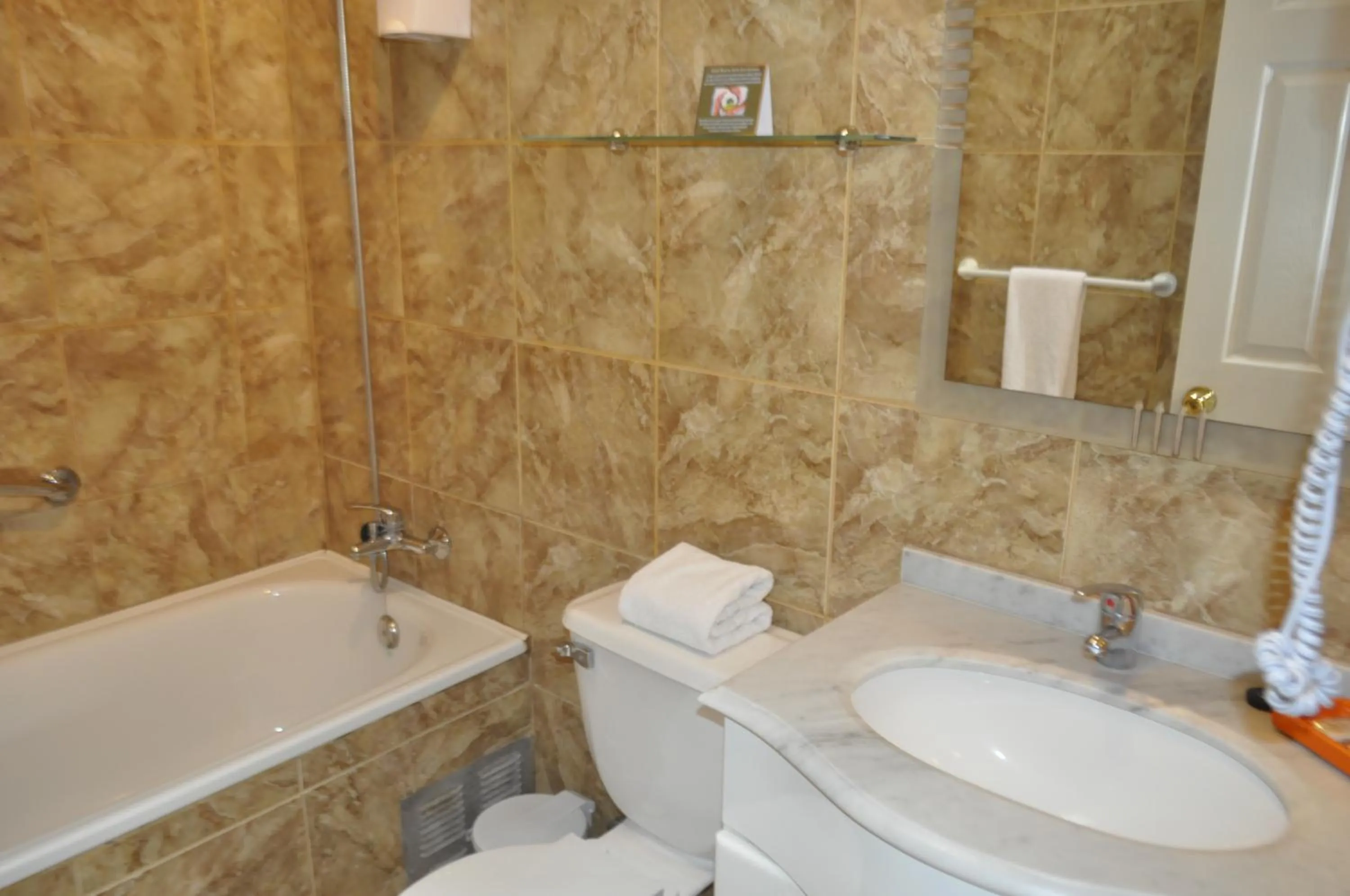 Bathroom in Hotel Serena Suite