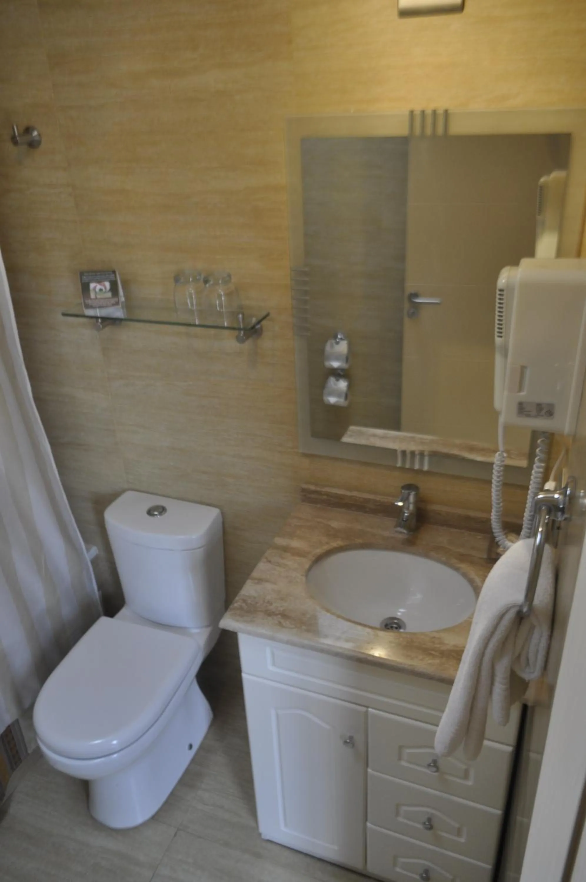 Bathroom in Hotel Serena Suite