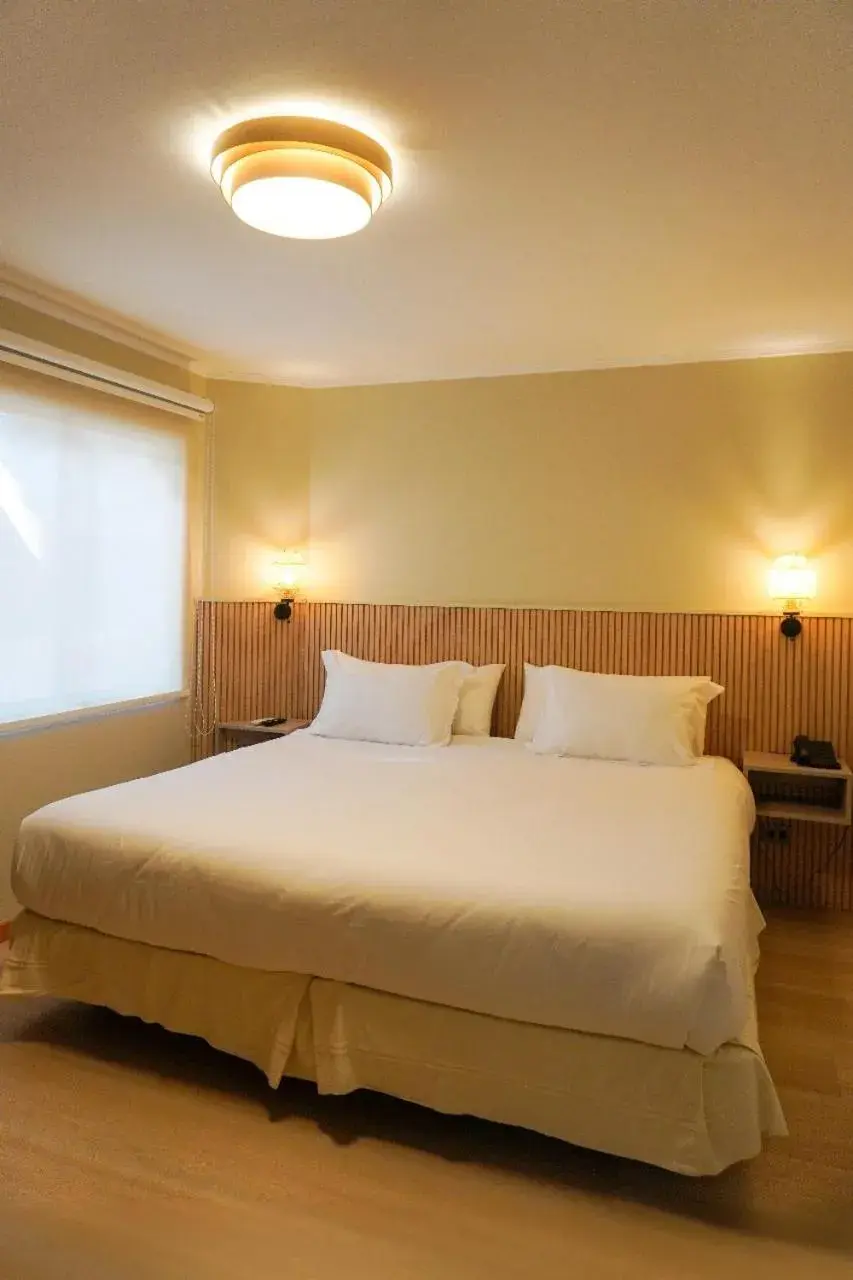 Photo of the whole room, Bed in Hotel Serena Suite Photo of the whole room, Bed in Hotel Serena Suite