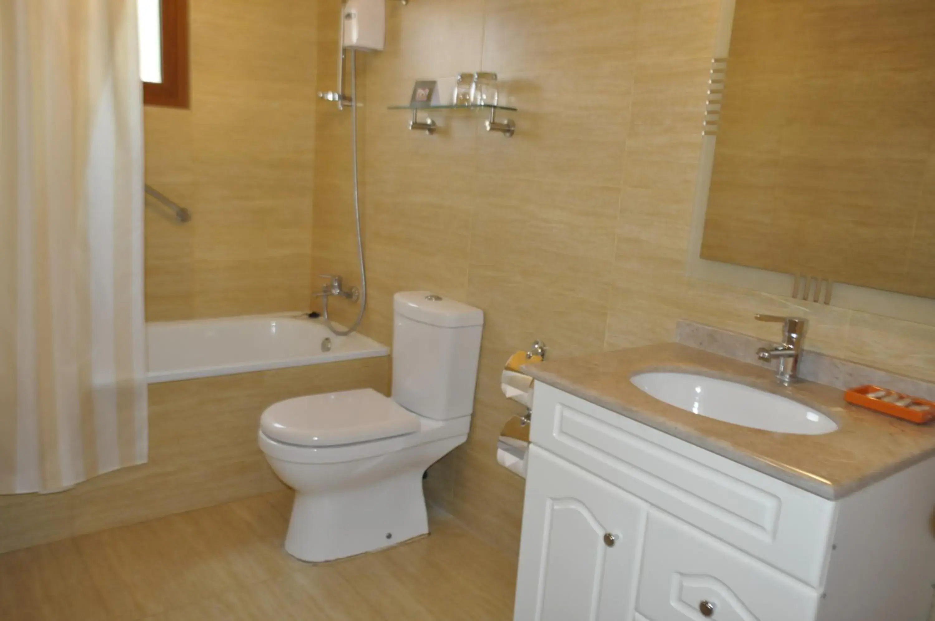 Bathroom in Hotel Serena Suite Bathroom in Hotel Serena Suite