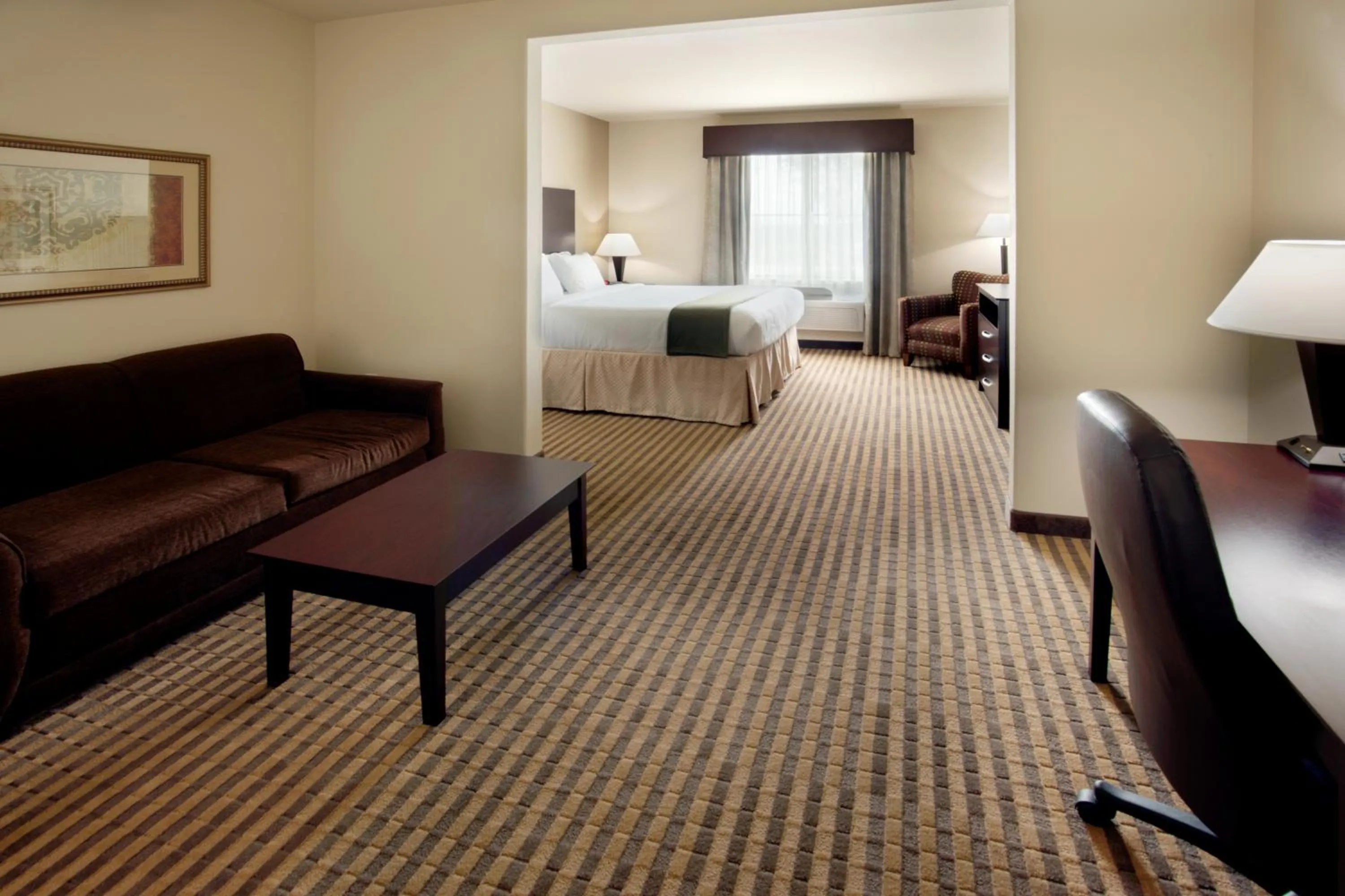 Photo of the whole room, Bed in Holiday Inn Express Marble Falls by IHG