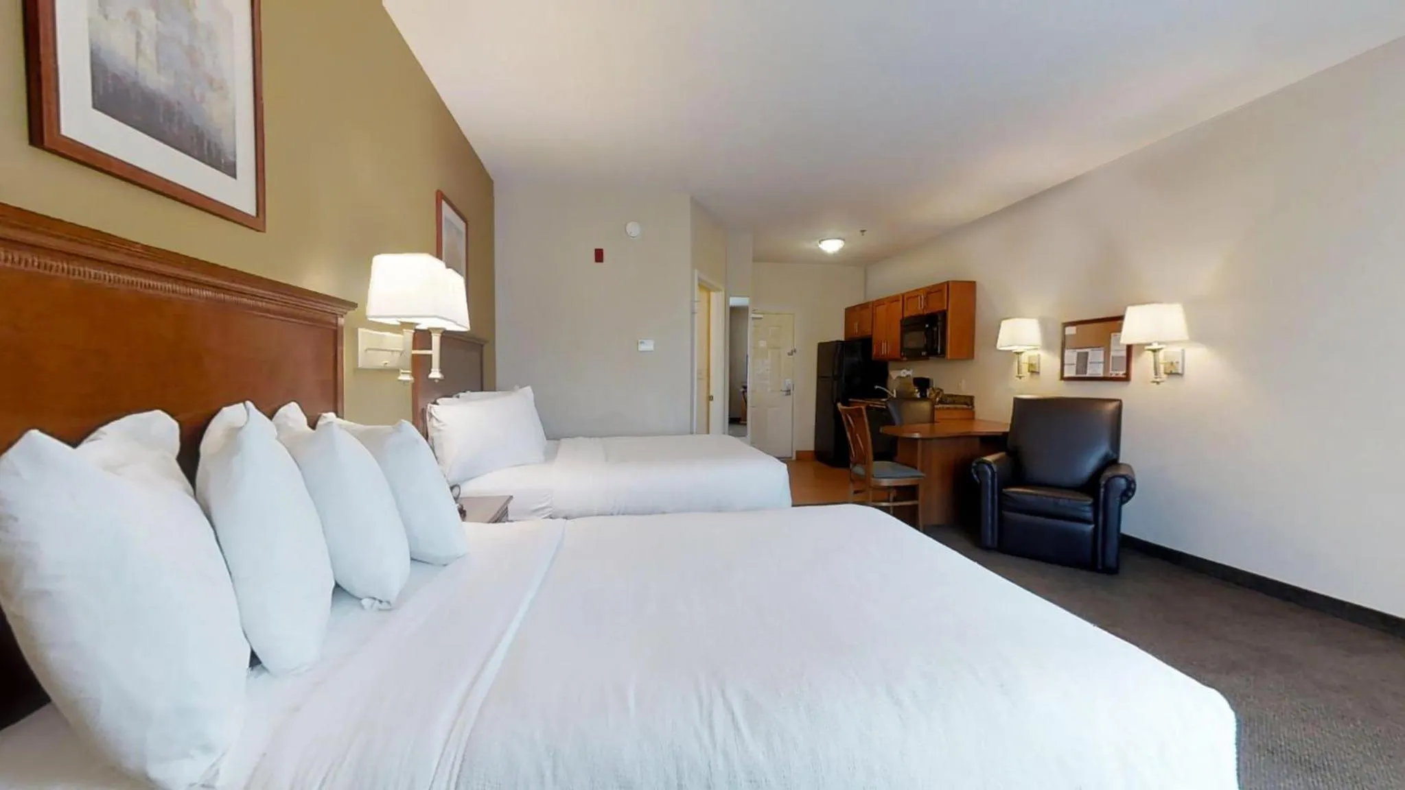 Photo of the whole room, Bed in Candlewood Suites Slidell Northshore by IHG