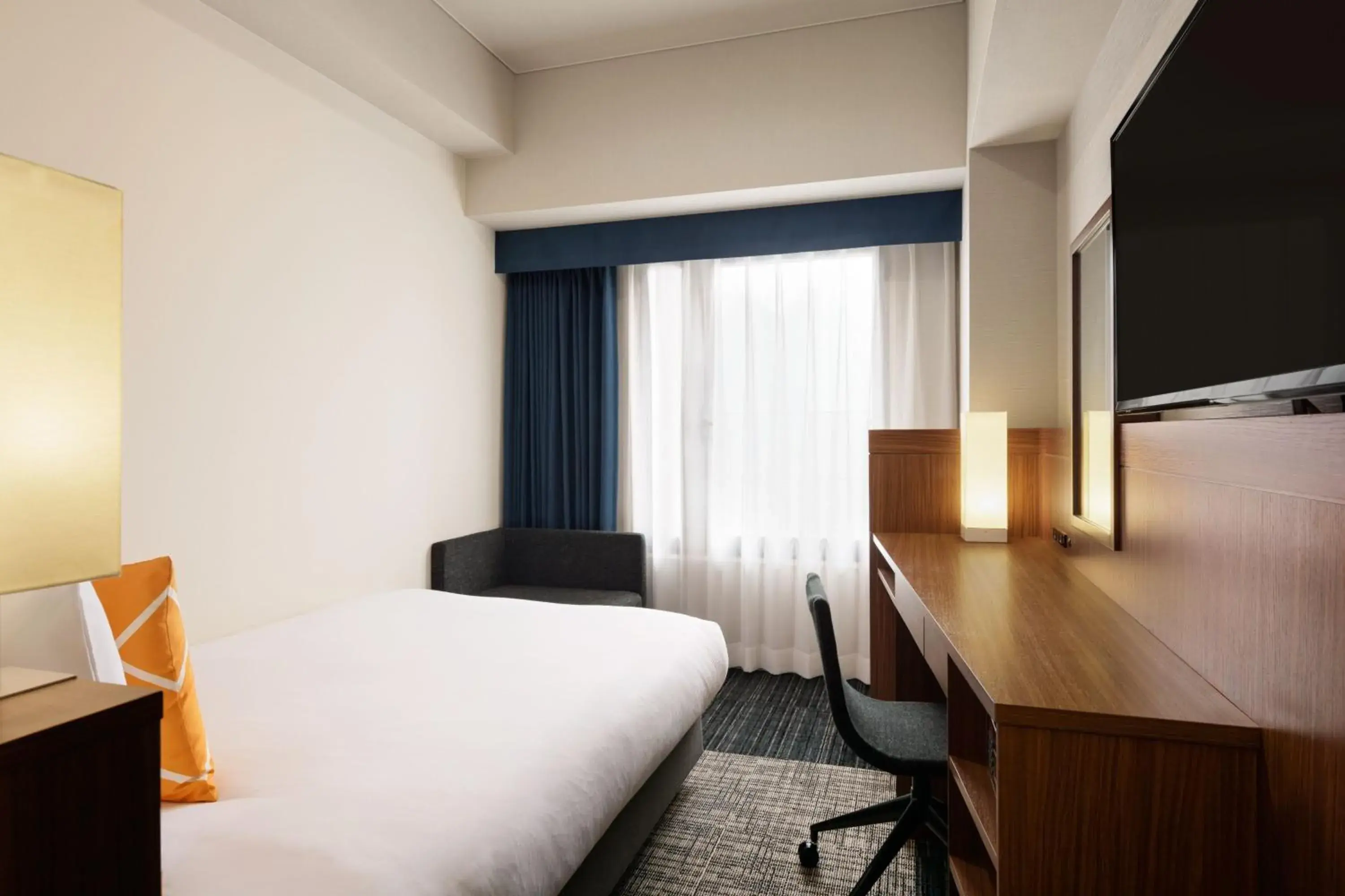 Photo of the whole room, Bed in Four Points Flex by Sheraton Osaka Umeda Photo of the whole room, Bed in Four Points Flex by Sheraton Osaka Umeda