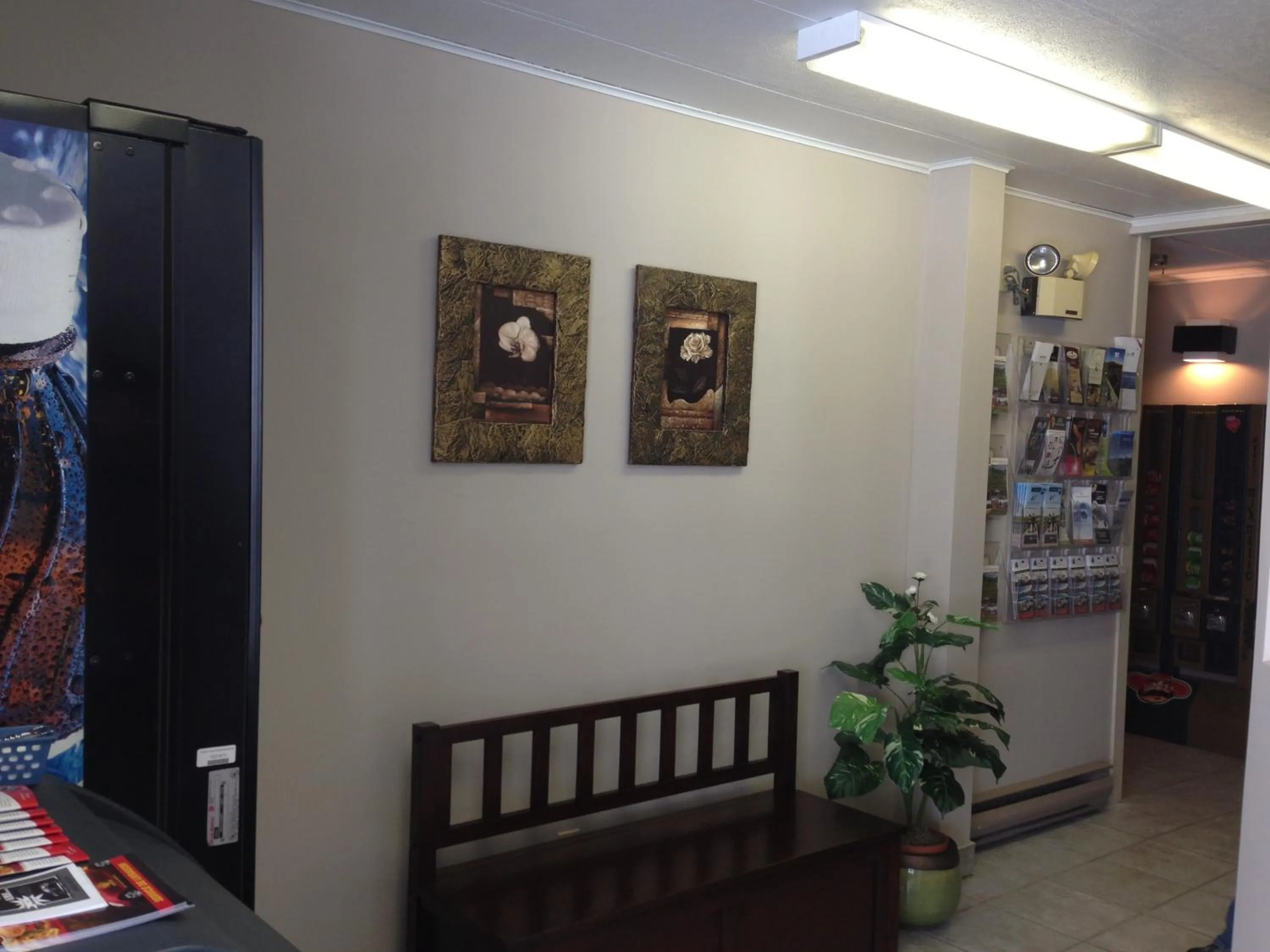 Lobby or reception in Motel de la Pente Douce