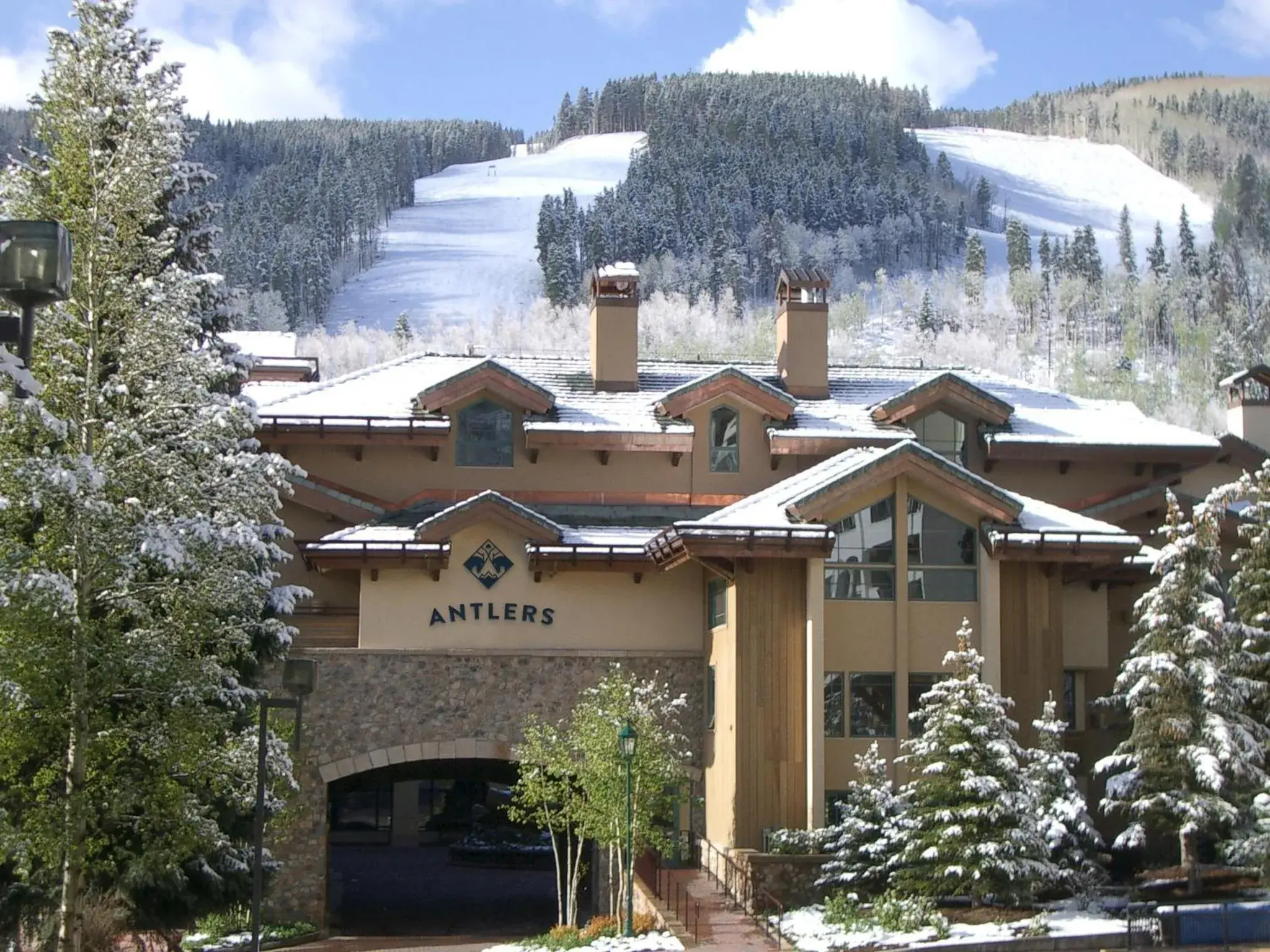Facade/entrance in Antlers at Vail Resort Facade/entrance in Antlers at Vail Resort