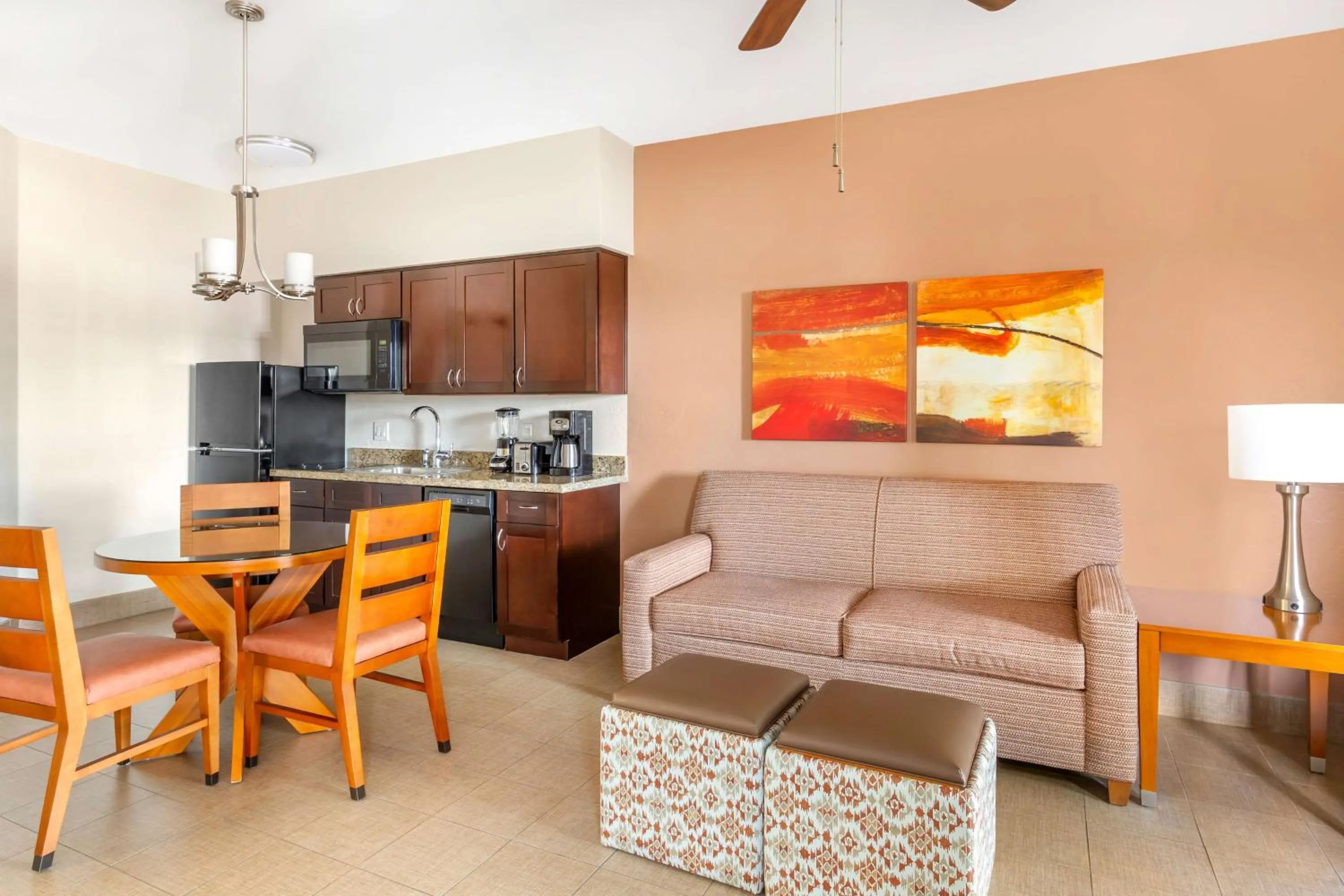 Living room in Hilton Vacation Club Varsity Club Tucson