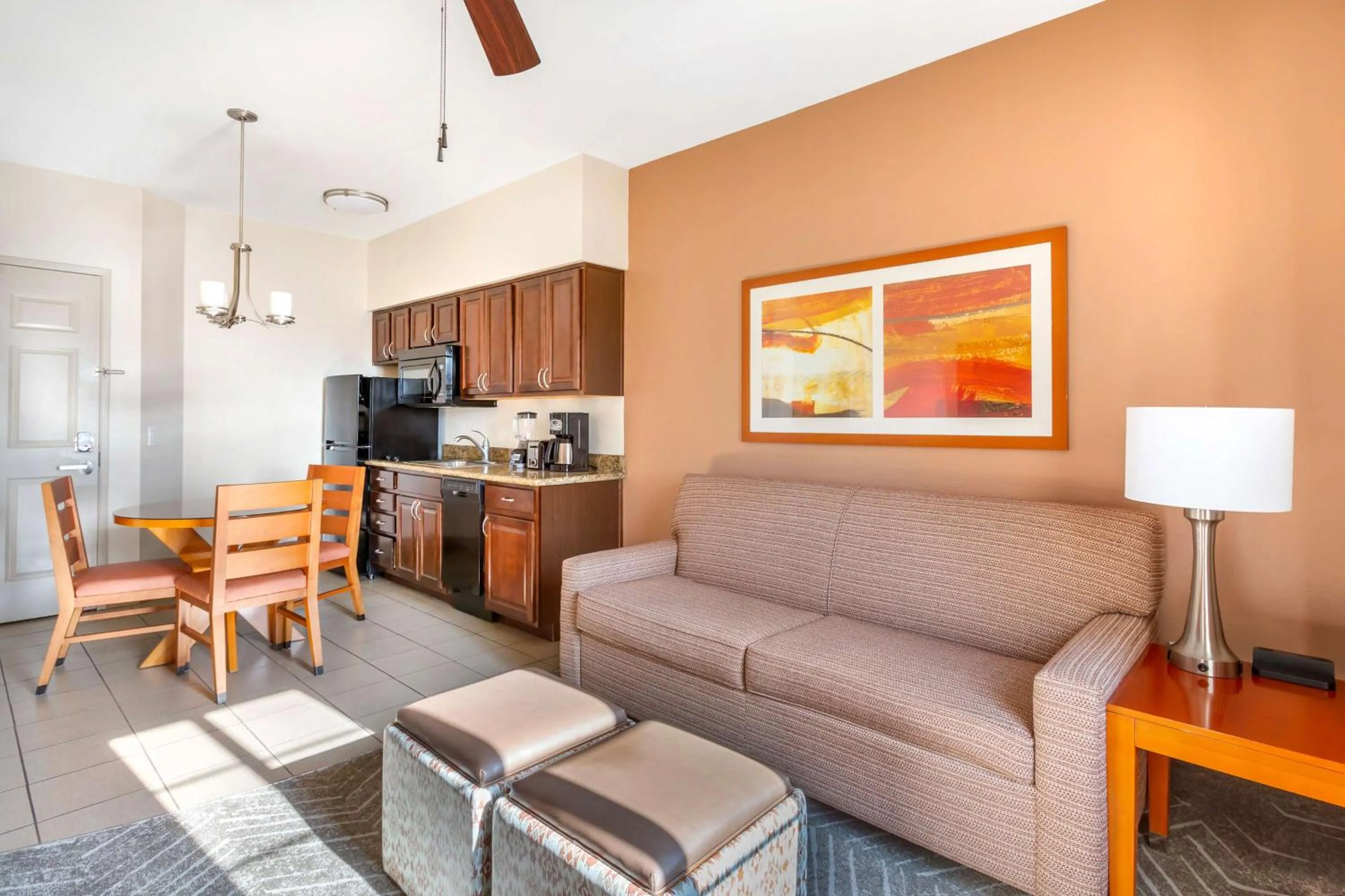 Living room in Hilton Vacation Club Varsity Club Tucson