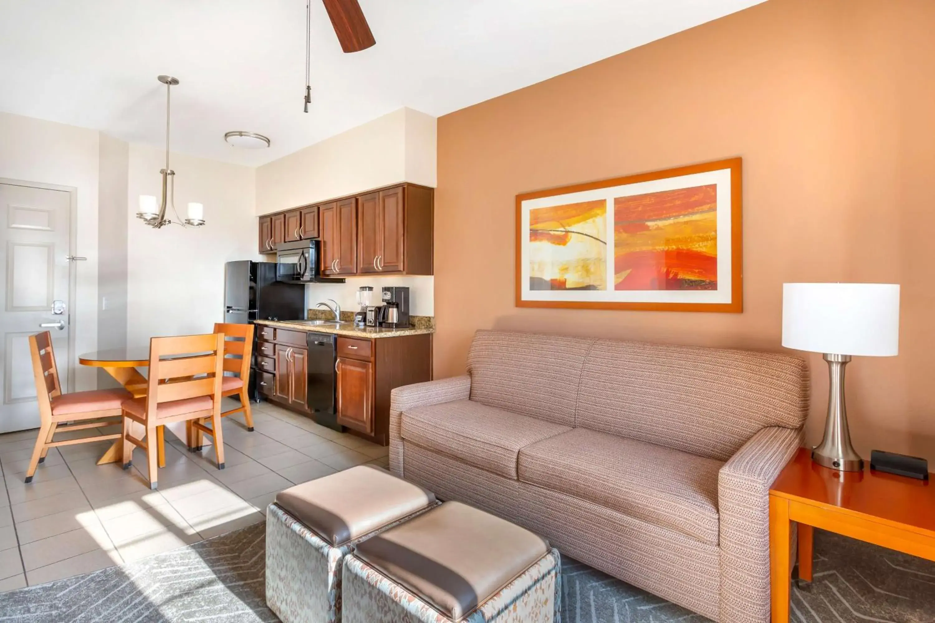 Living room in Hilton Vacation Club Varsity Club Tucson Living room in Hilton Vacation Club Varsity Club Tucson