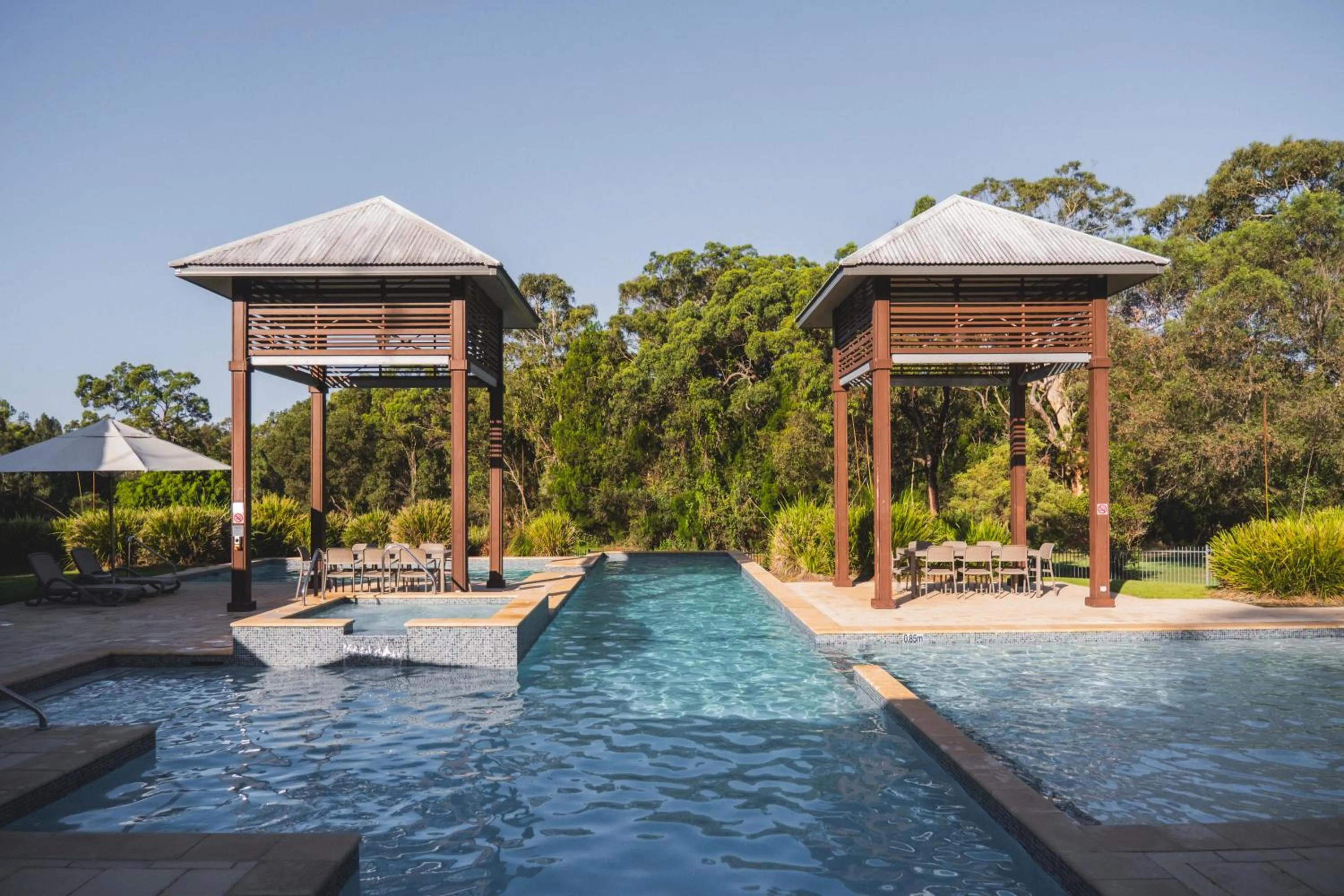 Swimming pool in Beach Road Holiday Homes