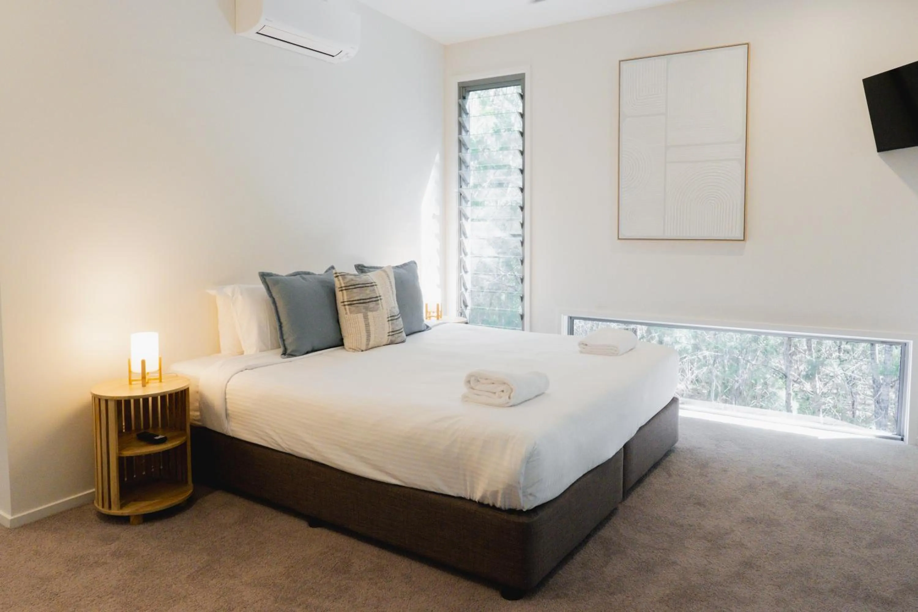 Bed in Beach Road Holiday Homes