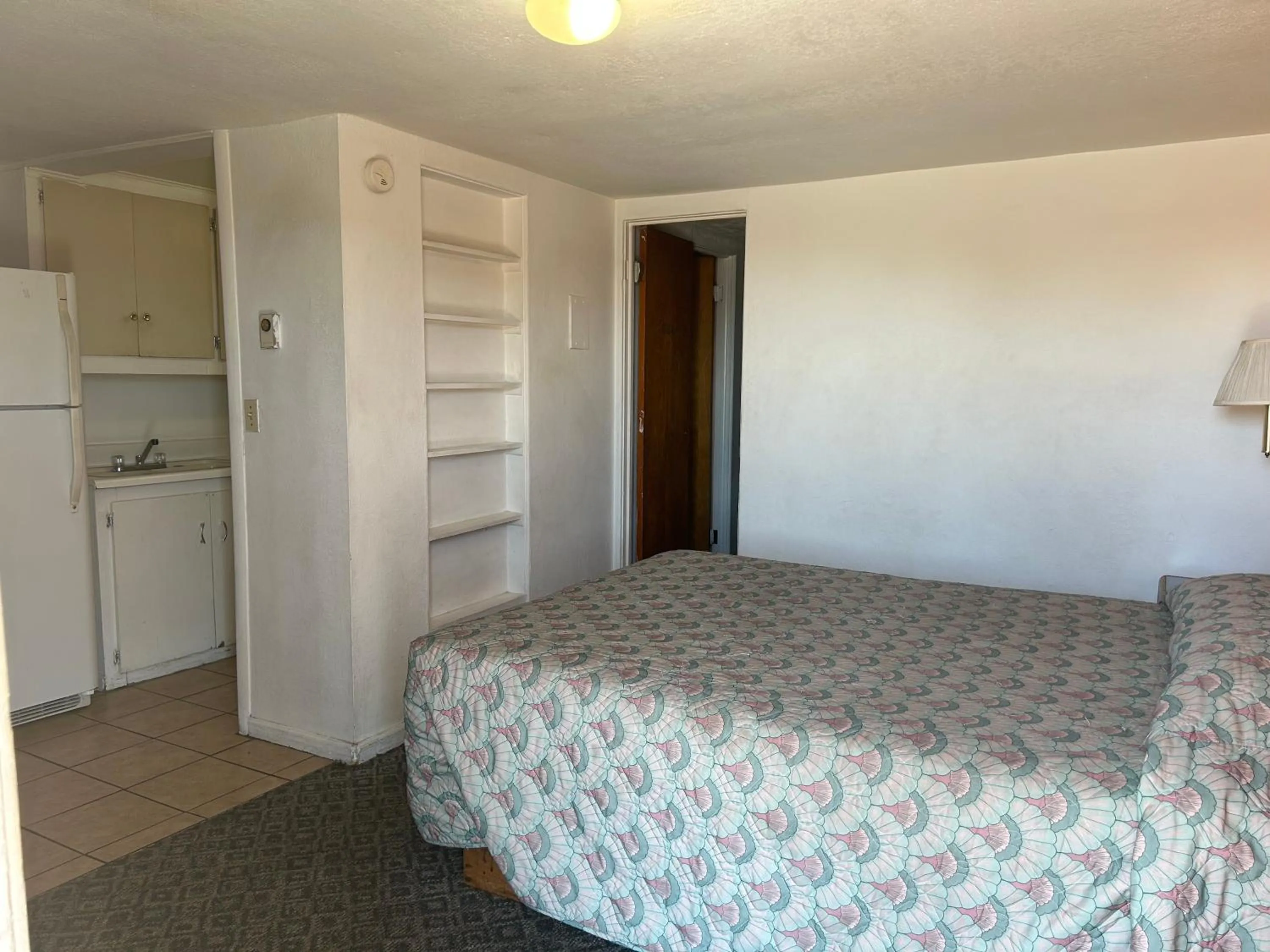Bedroom in Oregon Trail Motel By Townhouse Ontario OR